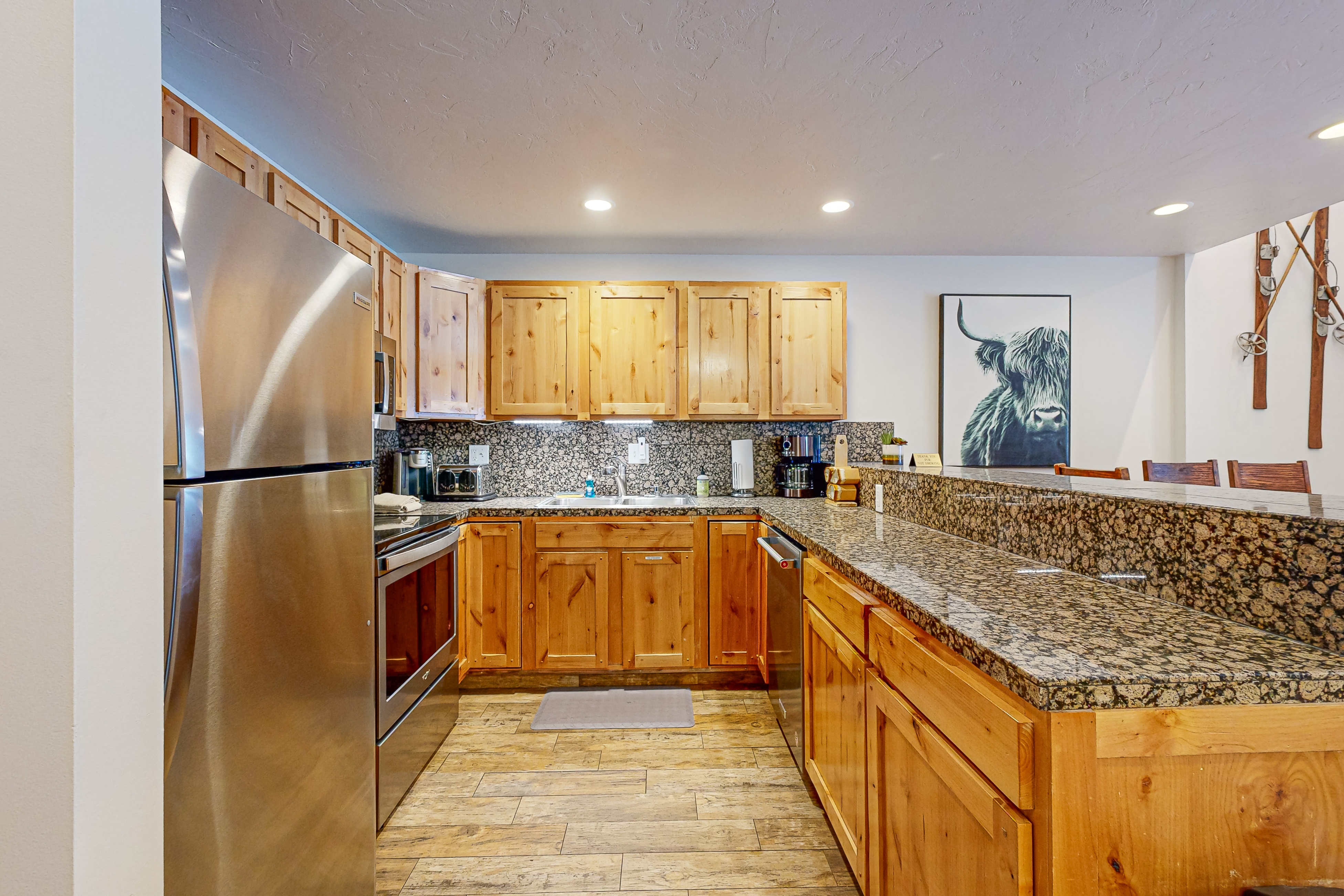 Fully stocked kitchen with all of the conveniences!