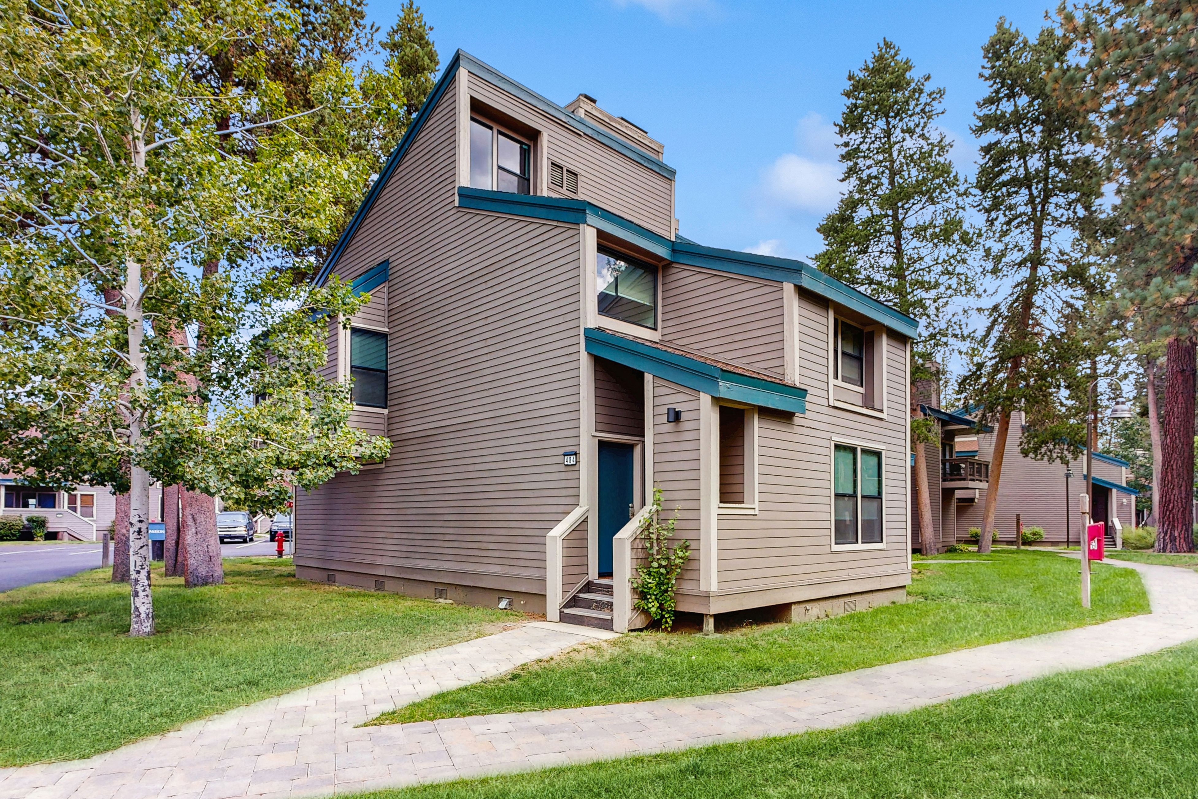 source-2bd1f4f18752c148bb138a984e37c26093129e94.jpg