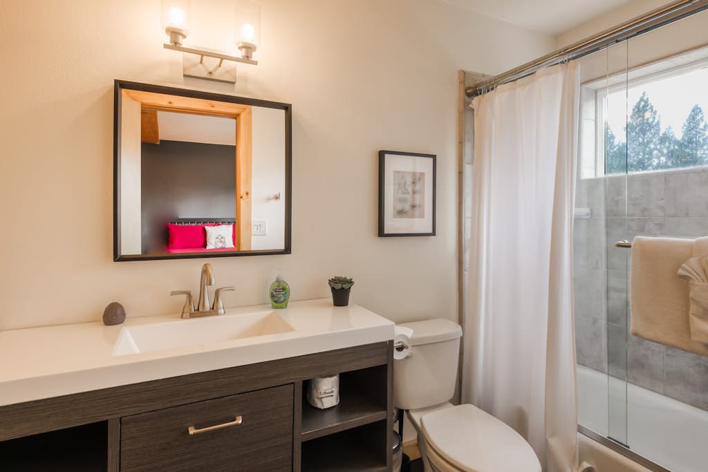 large-d78ee775bacc9e9f2089ce73cdb2abc5dac491e9.jpg