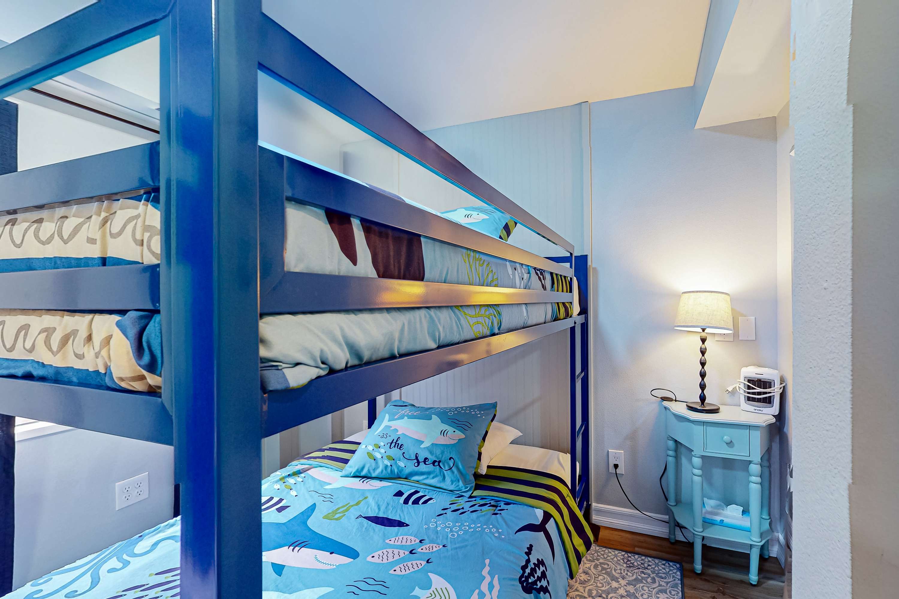 * Full size bunkbeds