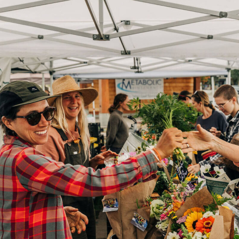 Sisters Saturday Farmers Market