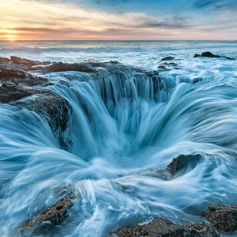 Yachats Thor s Well