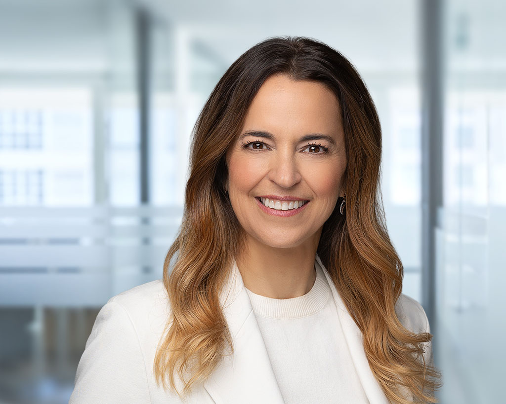 Lyne Lazure | Présidente et Cheffe de la direction | COFOMO