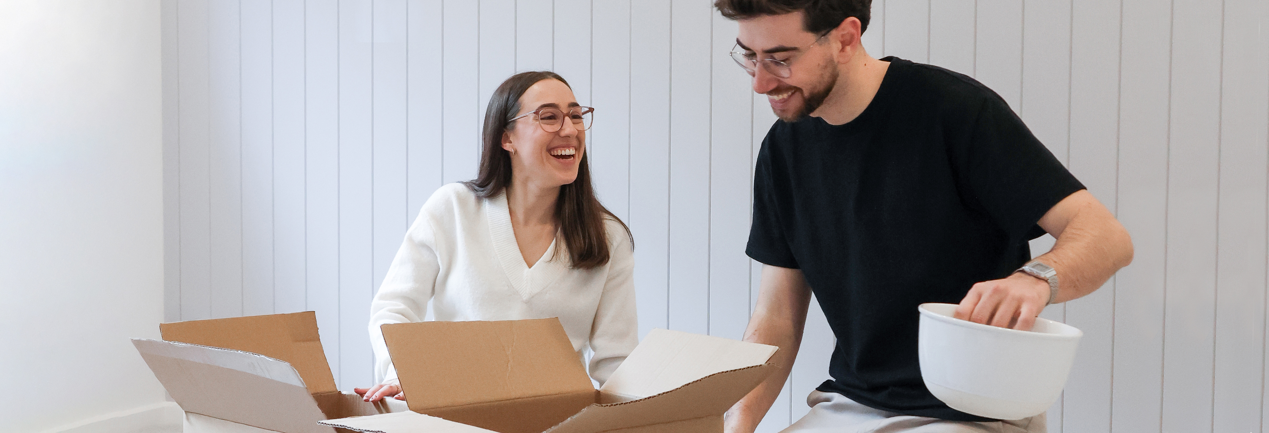 Matt & Tiana - Unpacking - 920x656px