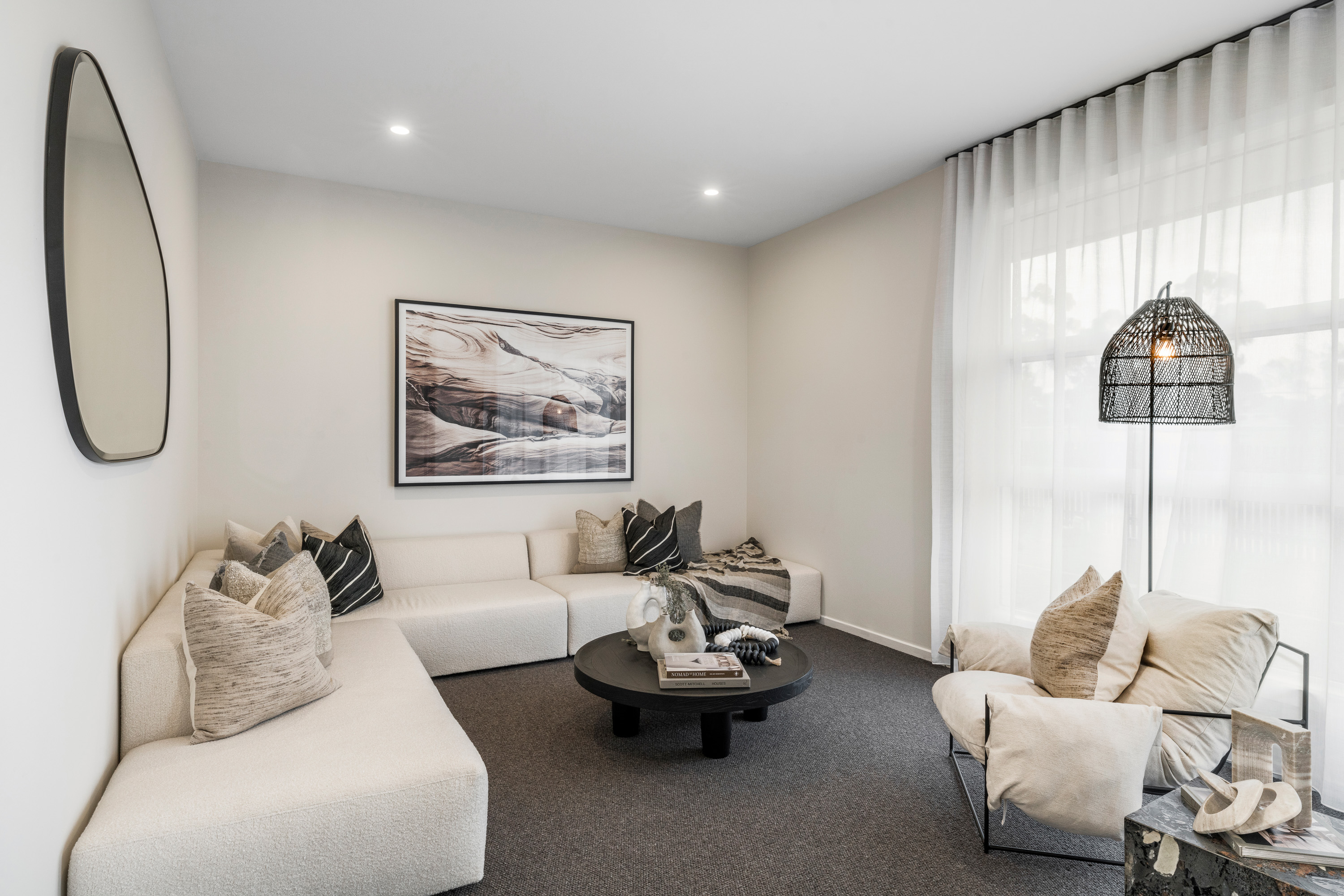 EVERLEY CAULFIELD 26 A 02