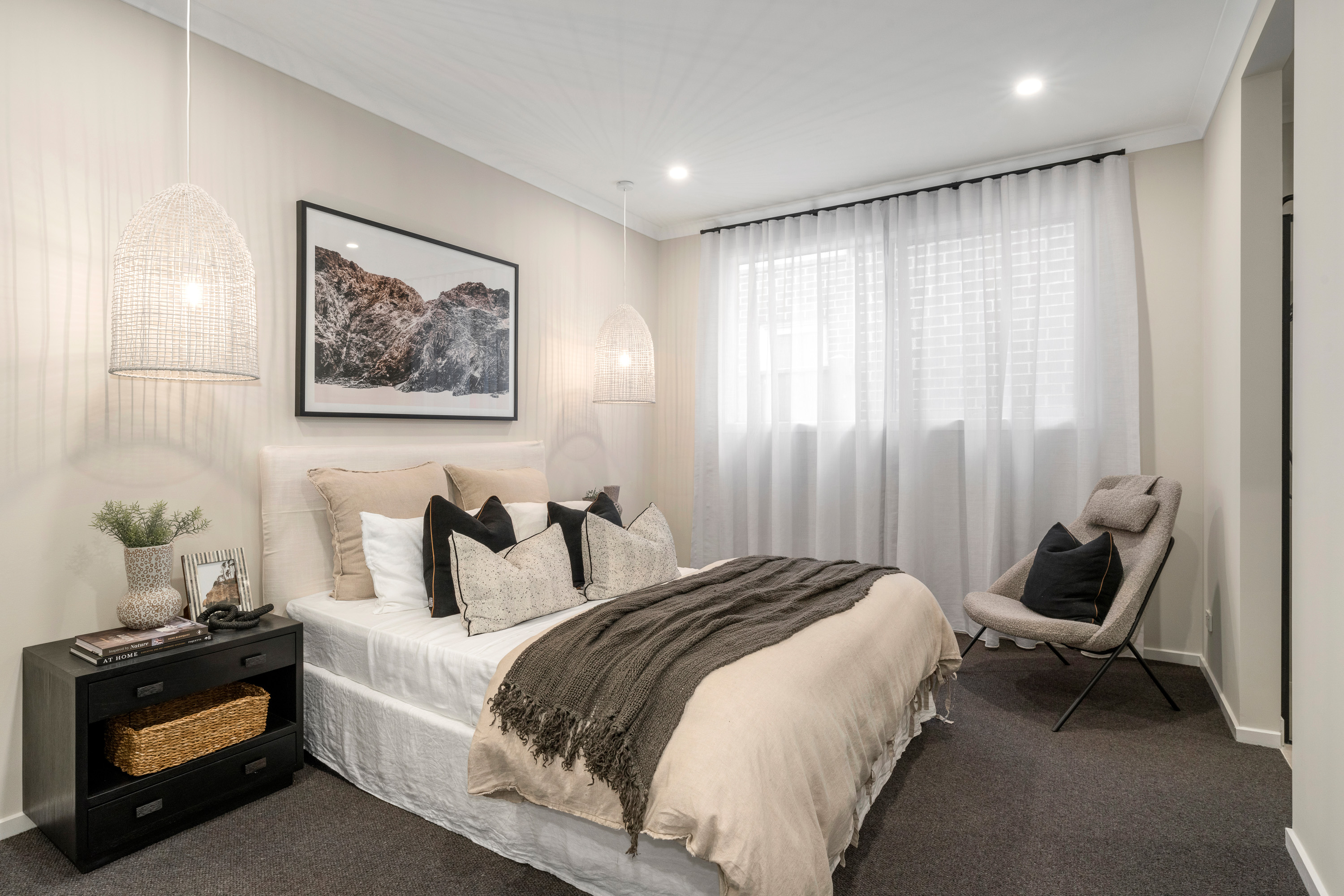 EVERLEY CAULFIELD 26 A 03