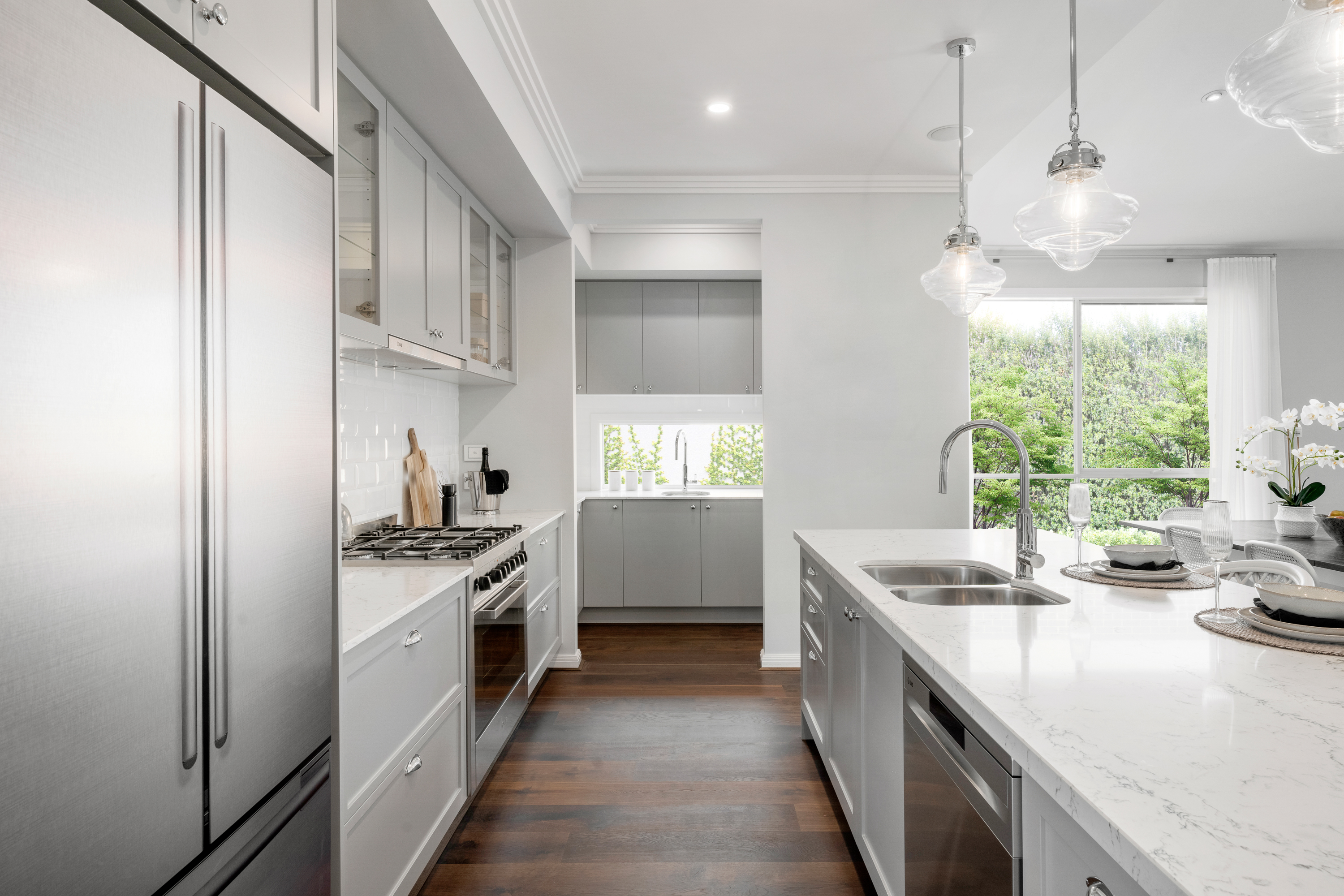 CAULFIELD 256 NEWPORT 91 web