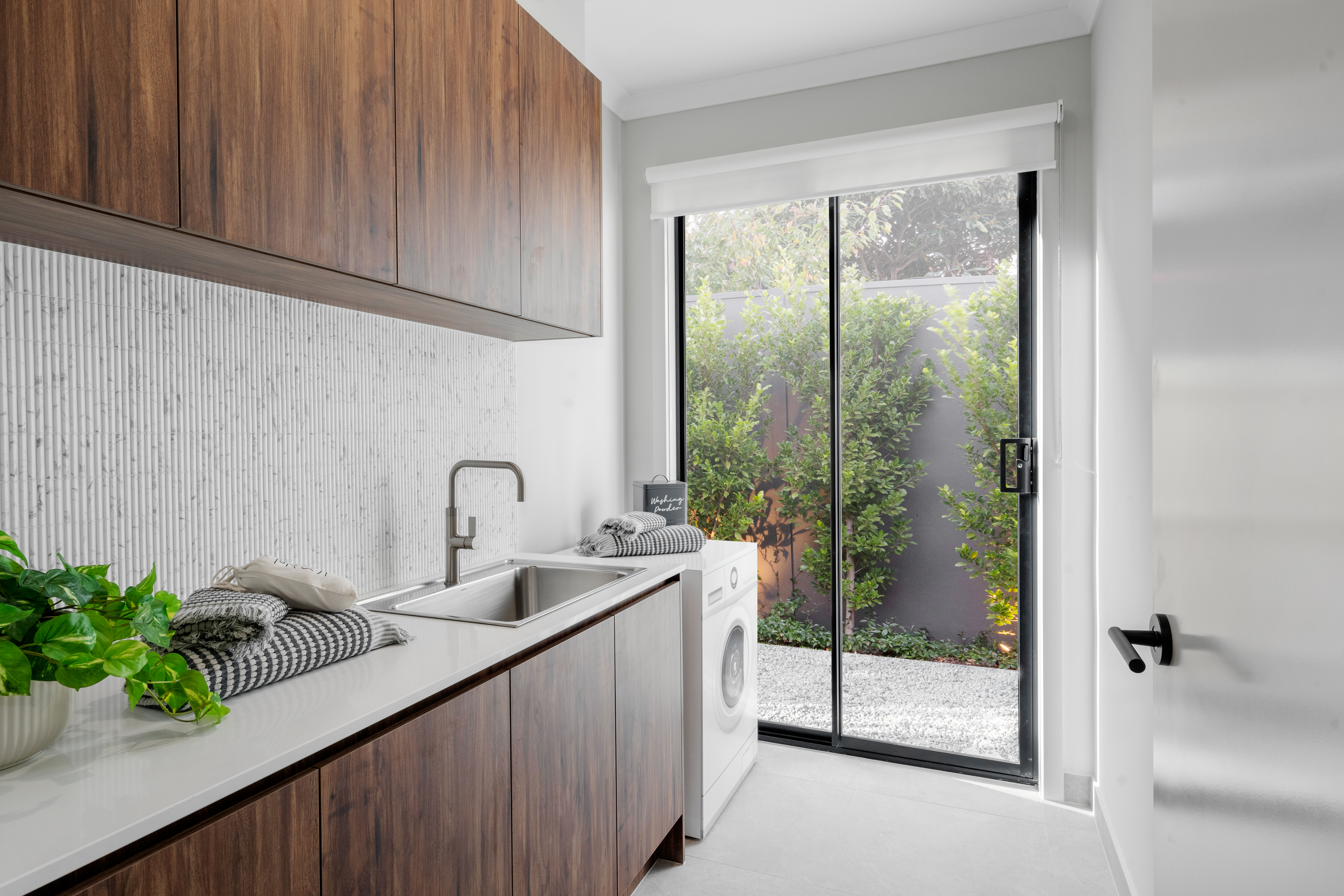 OH BE OCEANIA 29 109