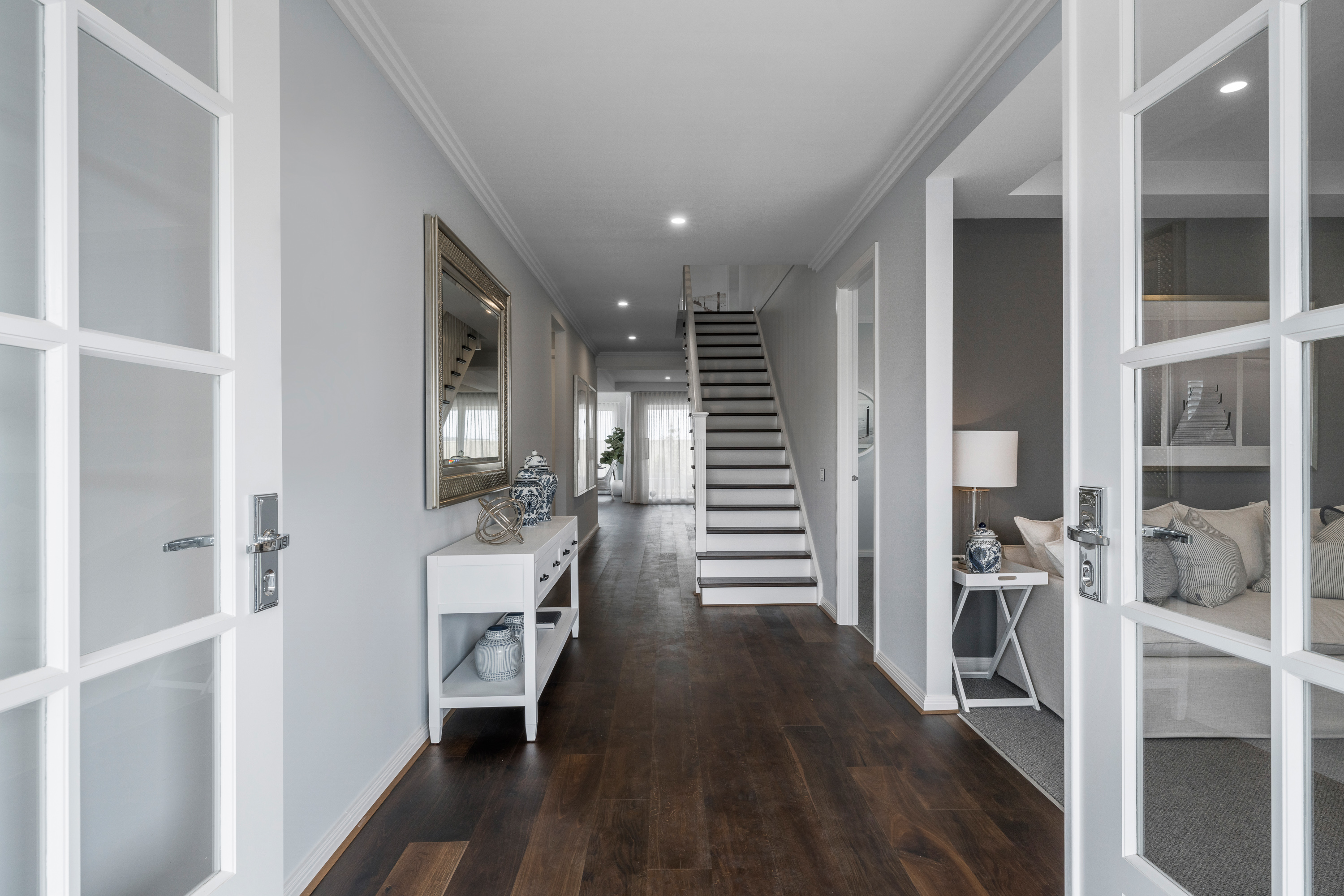 EVERLEY SORRENTO 43 01