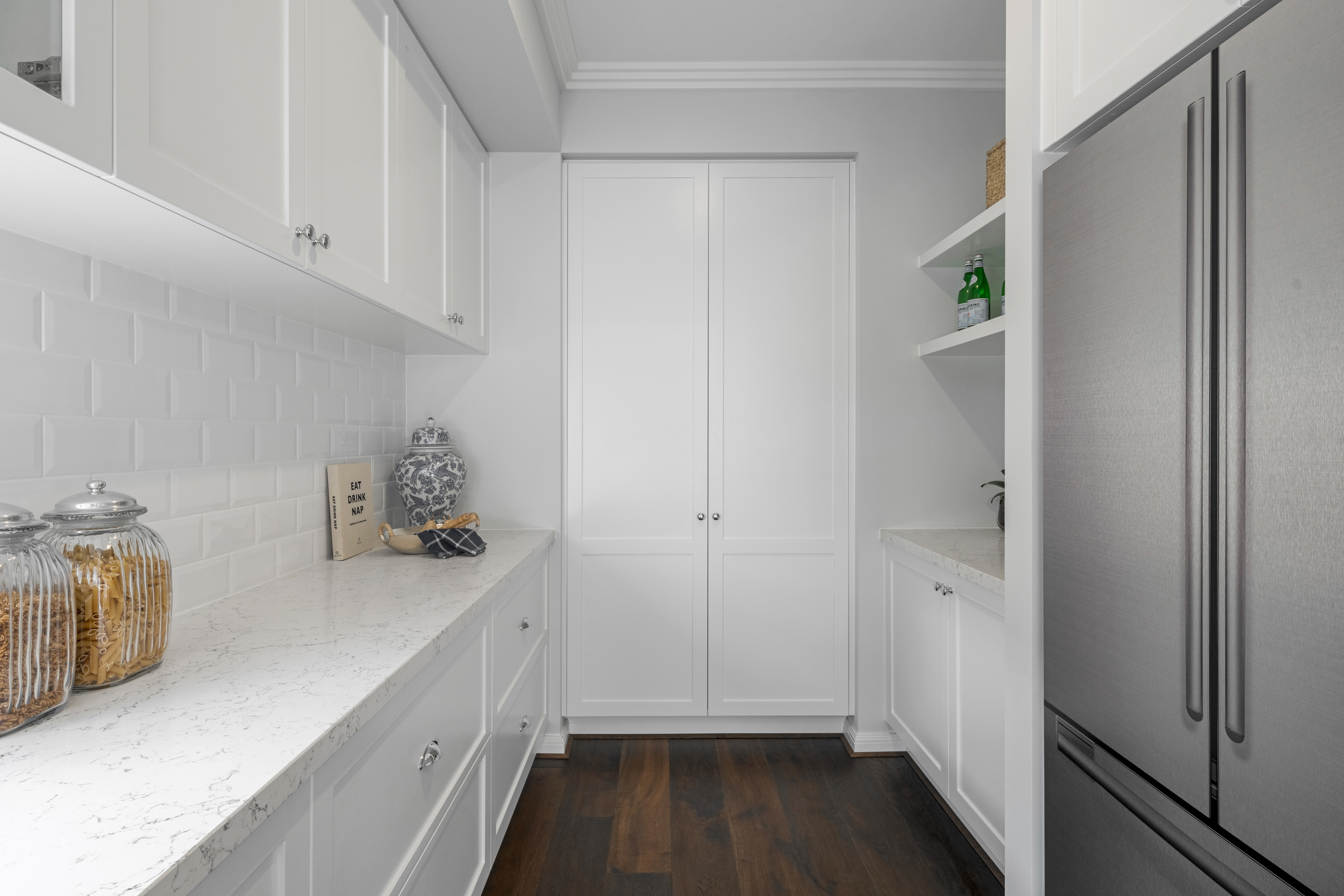 SS SORRENTO 43 BRIDGEHAMPTON 196