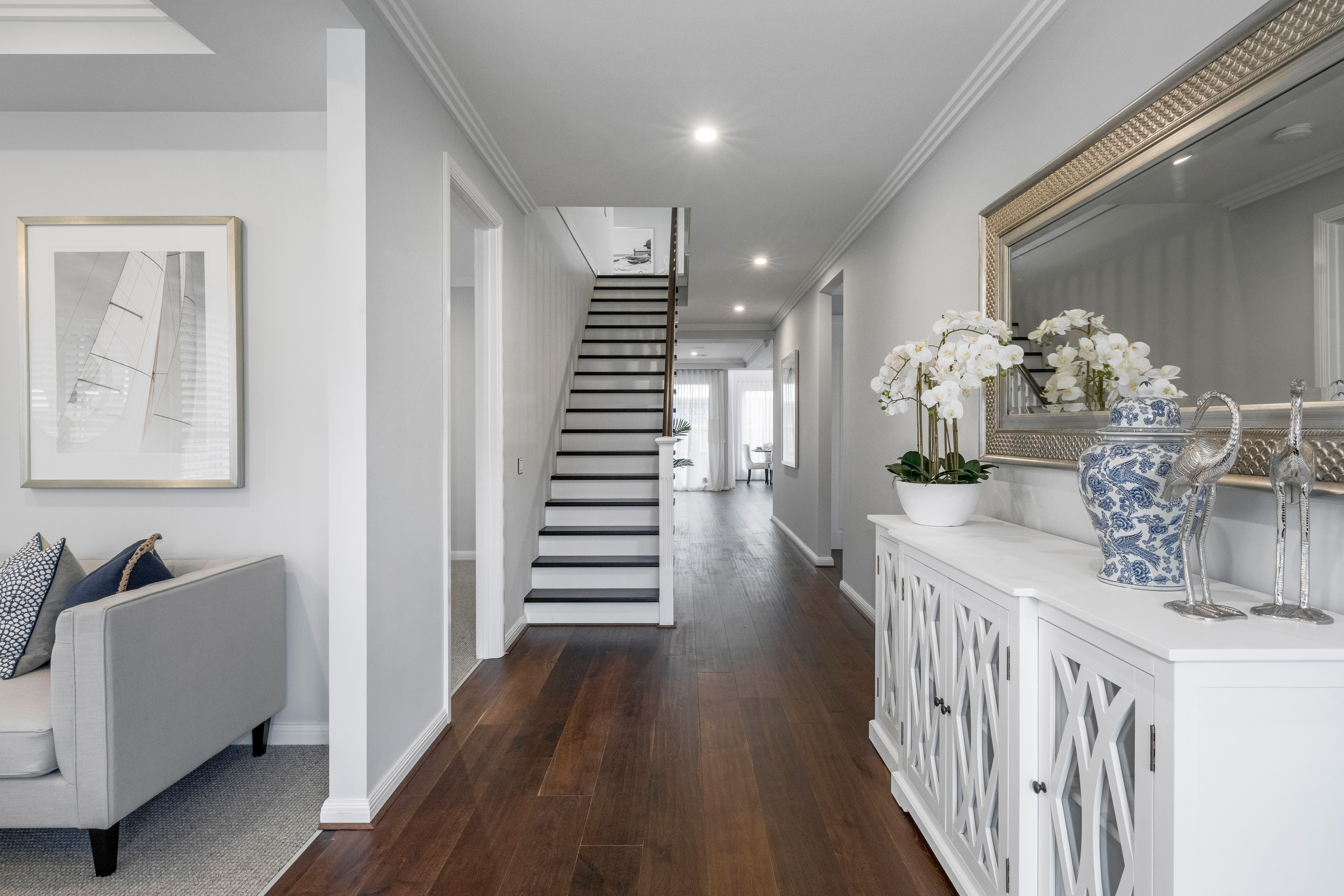 SS SORRENTO 43 BRIDGEHAMPTON 21