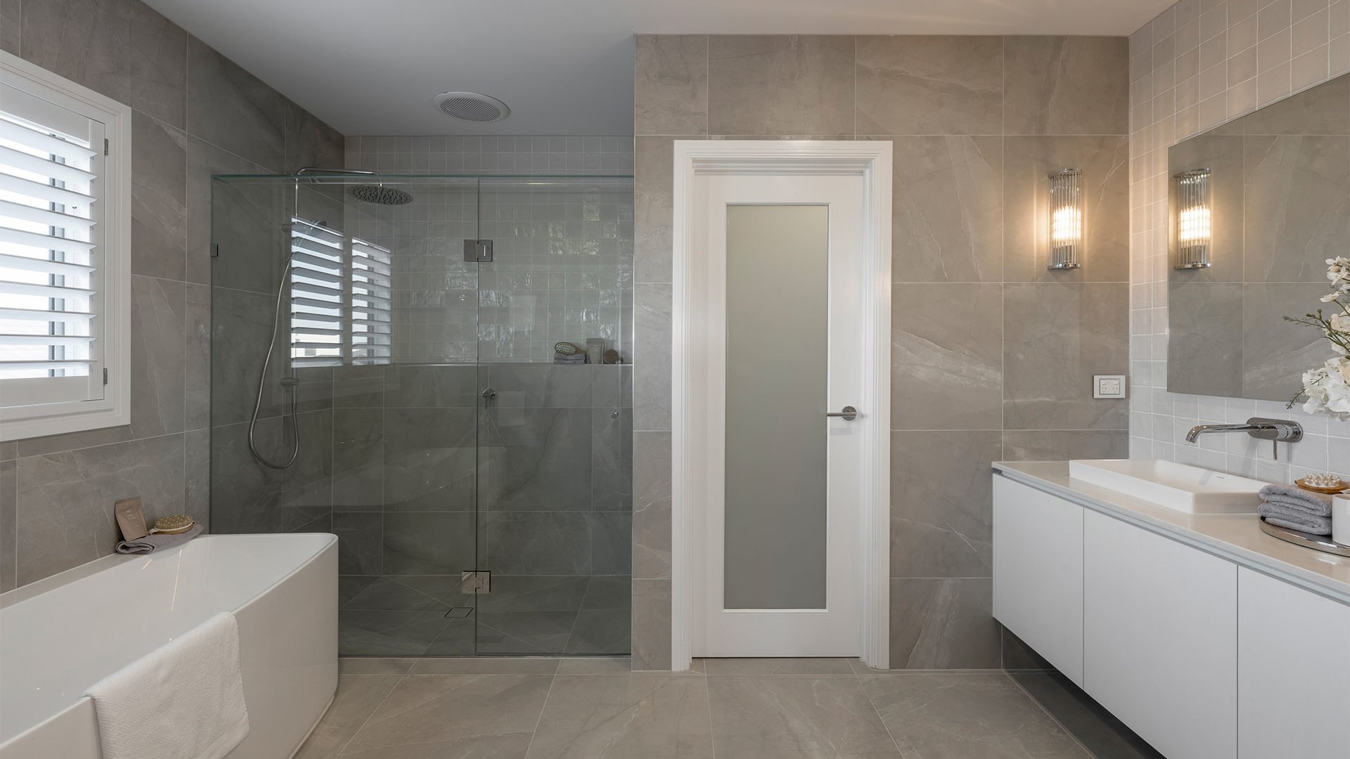 BELLEVUE 369 40 Displayed at Botanical VIC 05