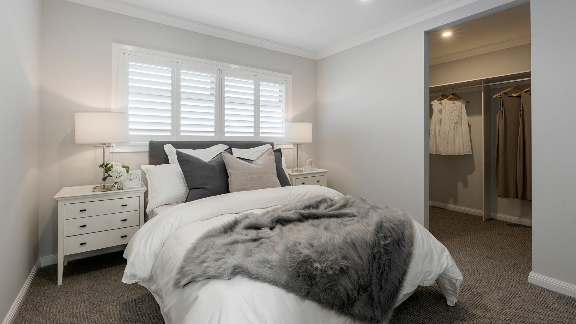 BELLEVUE 369 40 Displayed at Botanical VIC 07