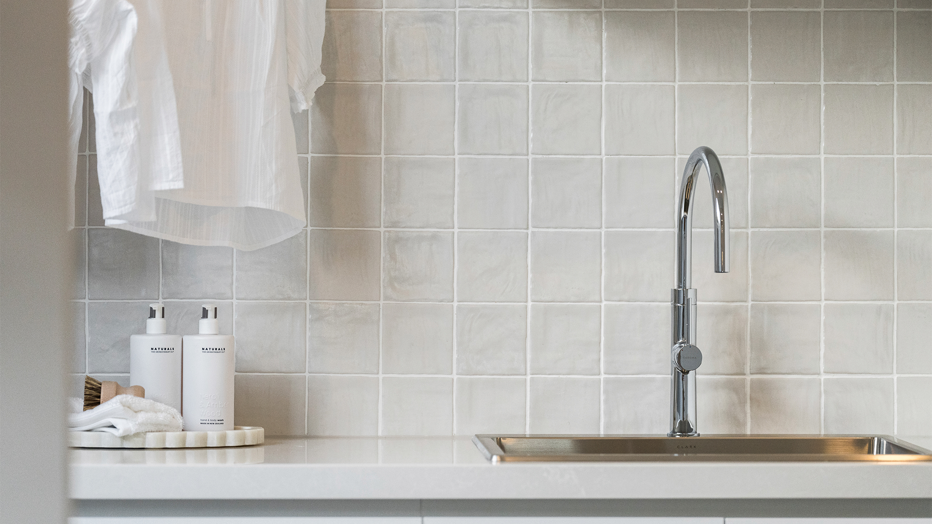 BELLEVUE 369 40 Displayed at Botanical VIC 12