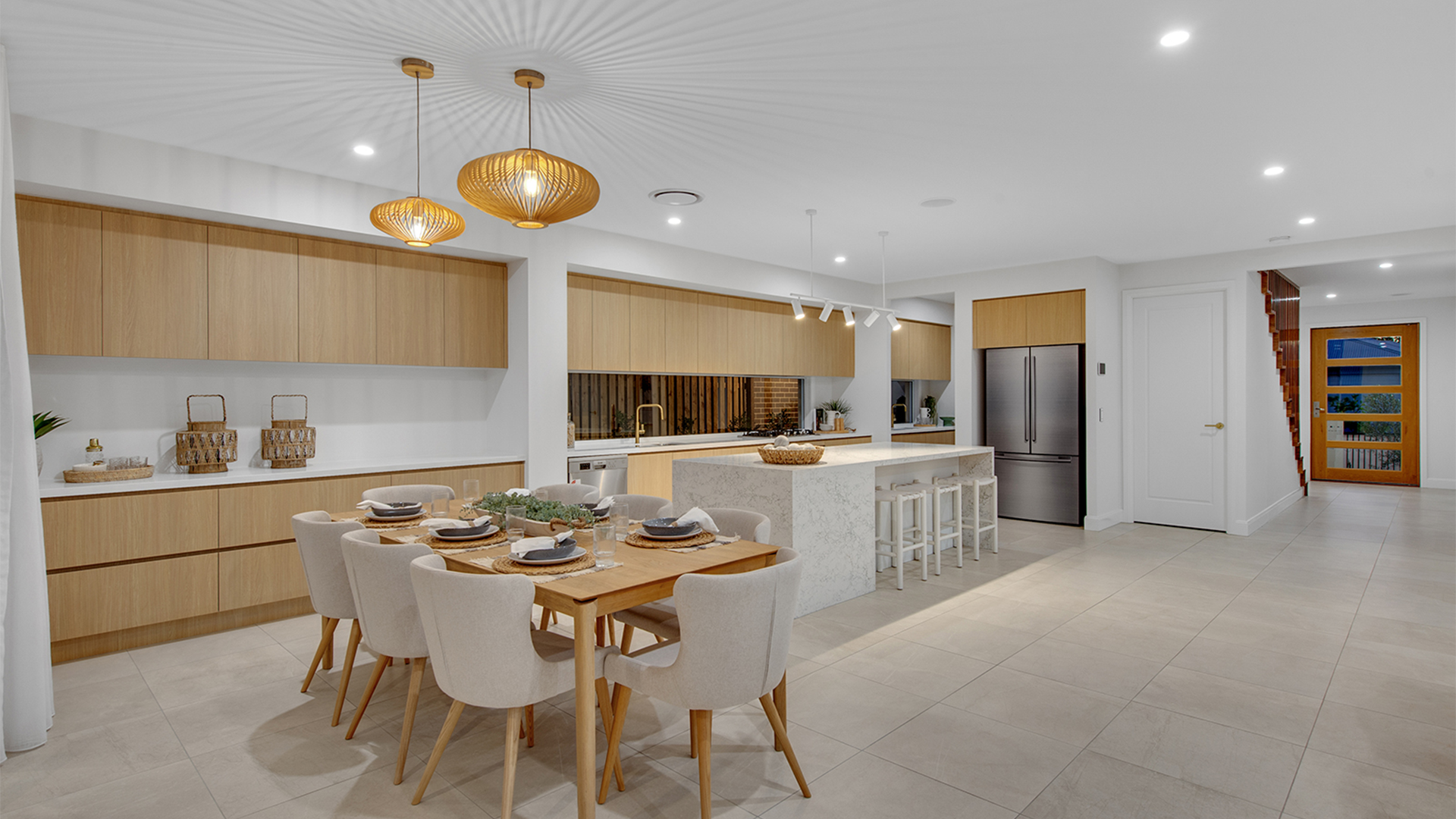 BELLEVUE 369 40 Displayed at Whiterock QLD 03