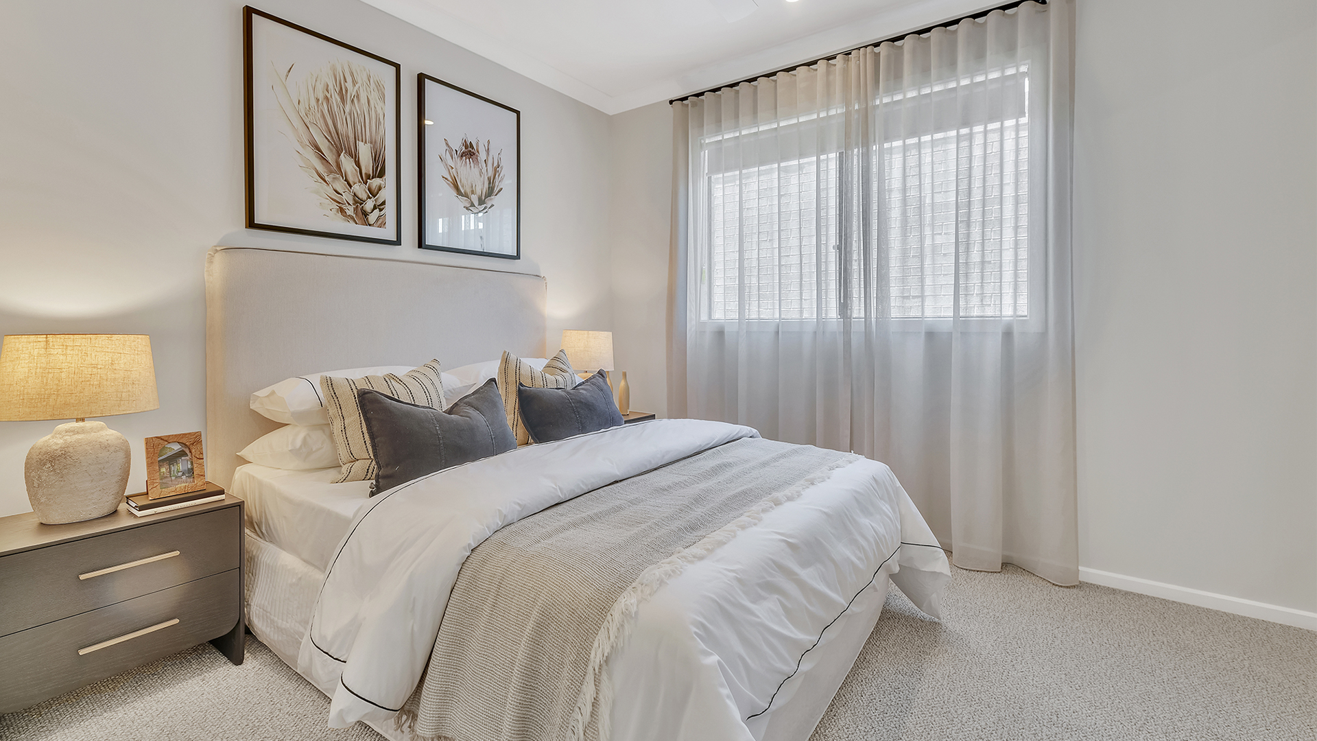 BOLTON 364 40 A Displayed at Lilywood QLD 11