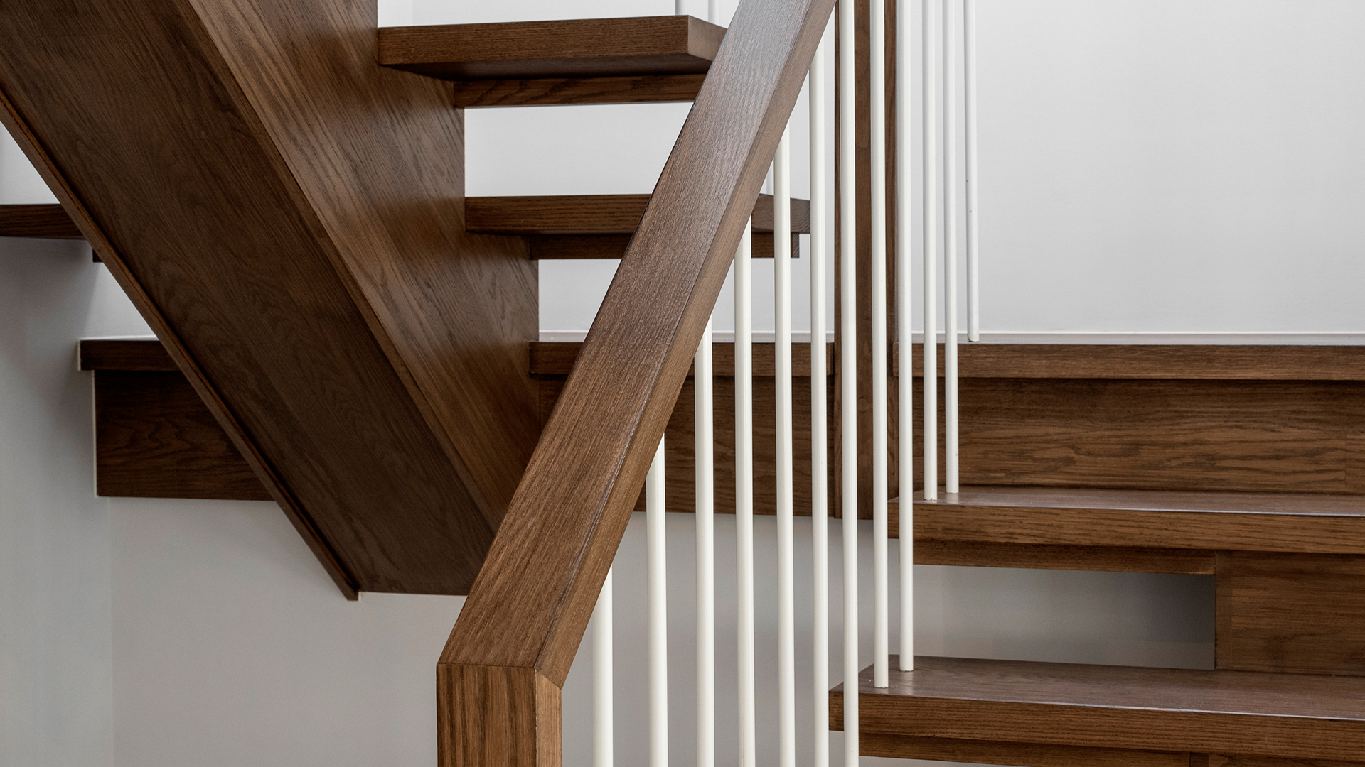 BOLTON 424 47 Displayed at Botanical VIC 09