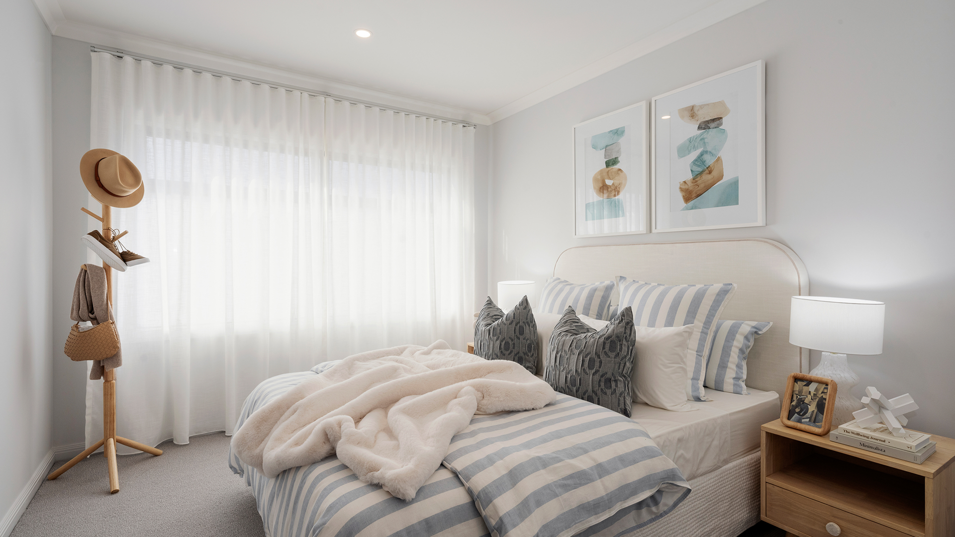 BOLTON 424 47 Displayed at Botanical VIC 12