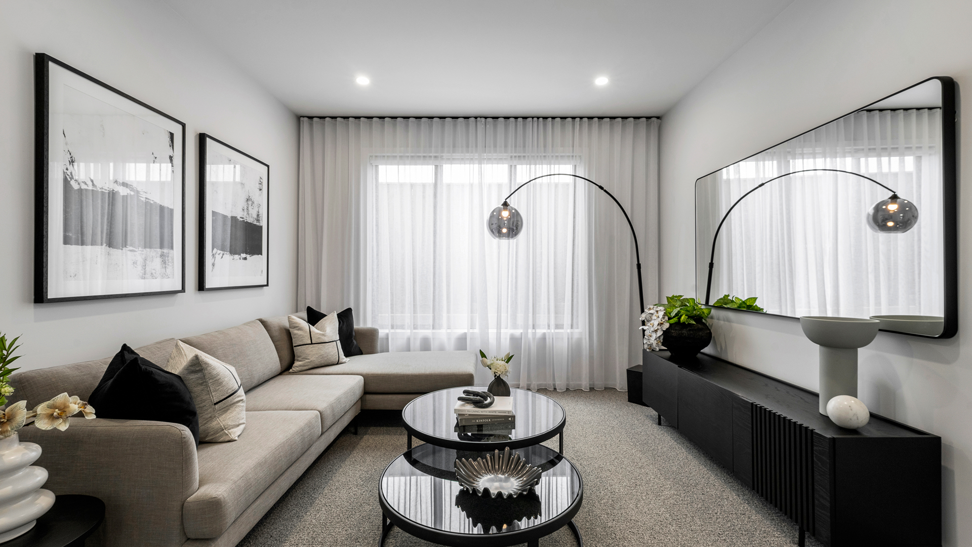 BOLTON 424 47 Displayed at Averley VIC 12