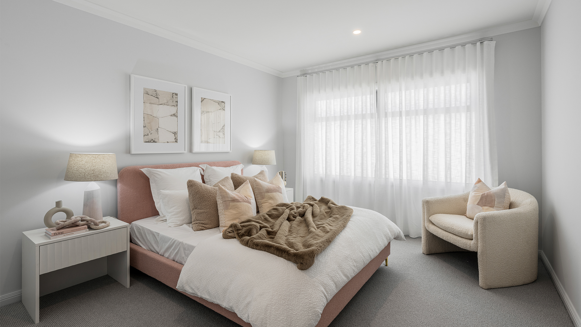 BOLTON 424 47 Displayed at Botanical VIC 11