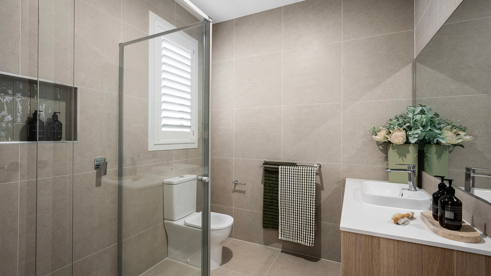 CAULFIELD 209 23 Displayed at Harpley VIC 03