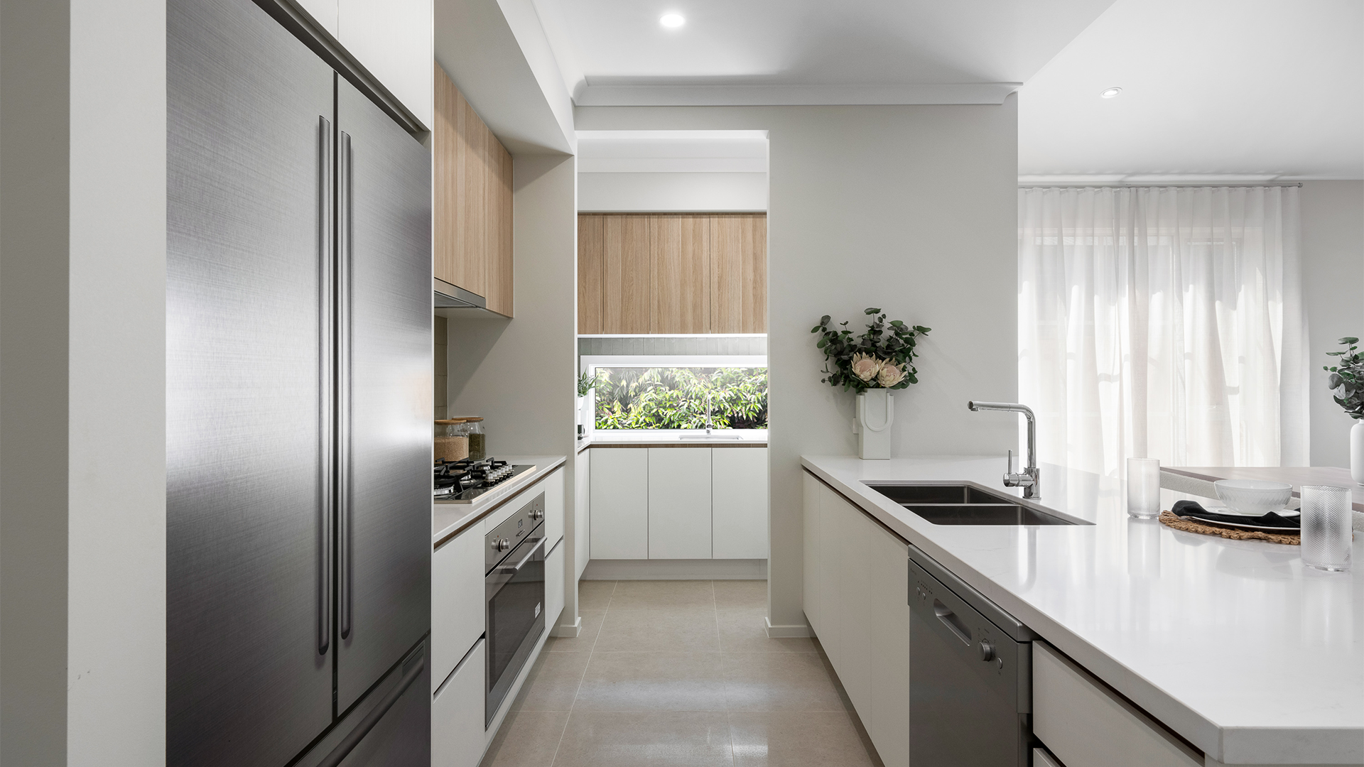 CAULFIELD 209 23 Displayed at Harpley VIC 08