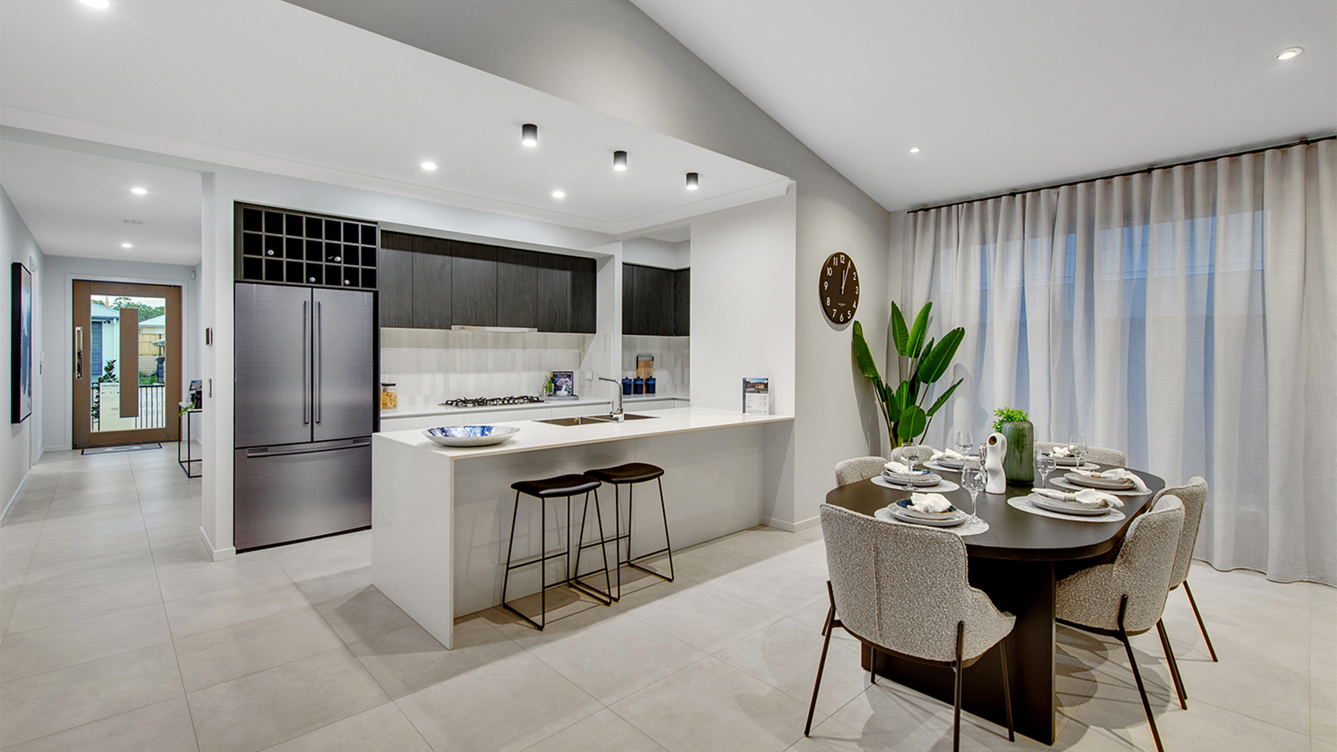 CAULFIELD 234 26 Displayed at Whiterock QLD 02