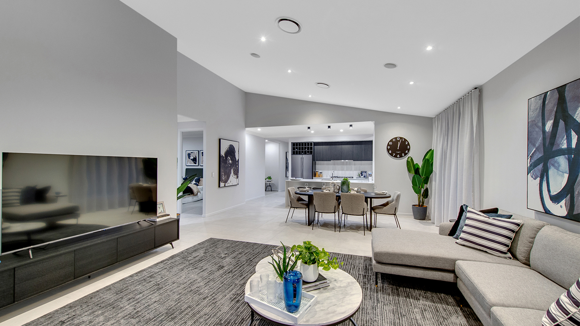 CAULFIELD 234 26 Displayed at Whiterock QLD 03