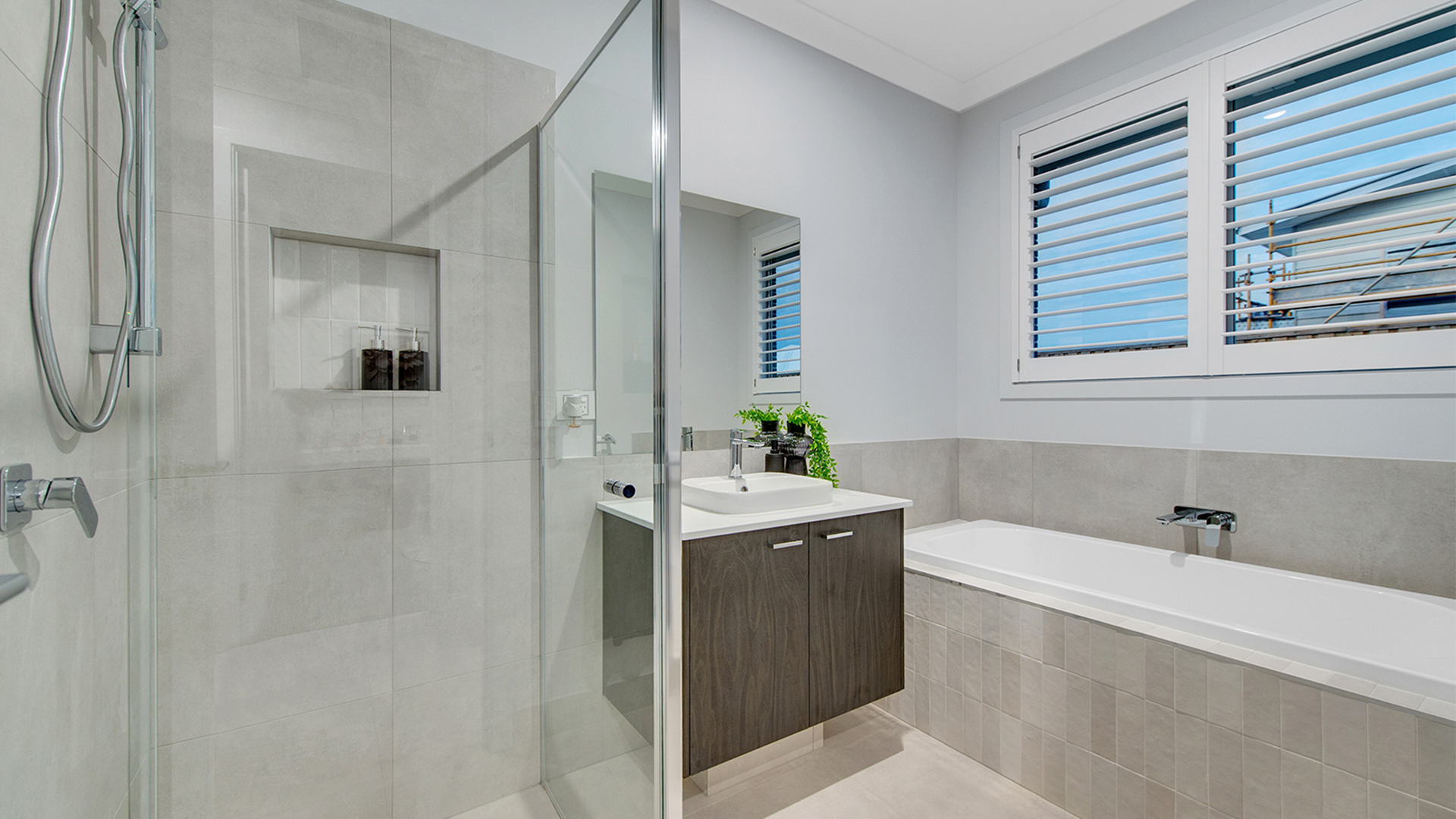 CAULFIELD 234 26 Displayed at Whiterock QLD 04