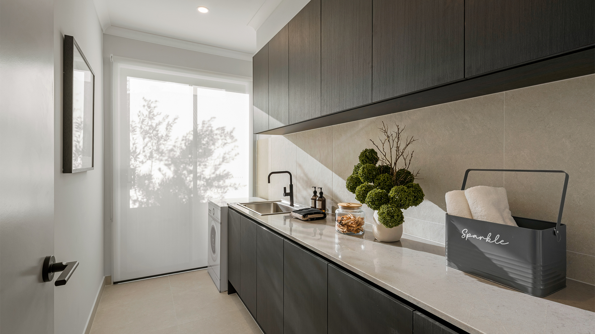 CAULFIELD 234 26 Displayed at Meridian VIC 07