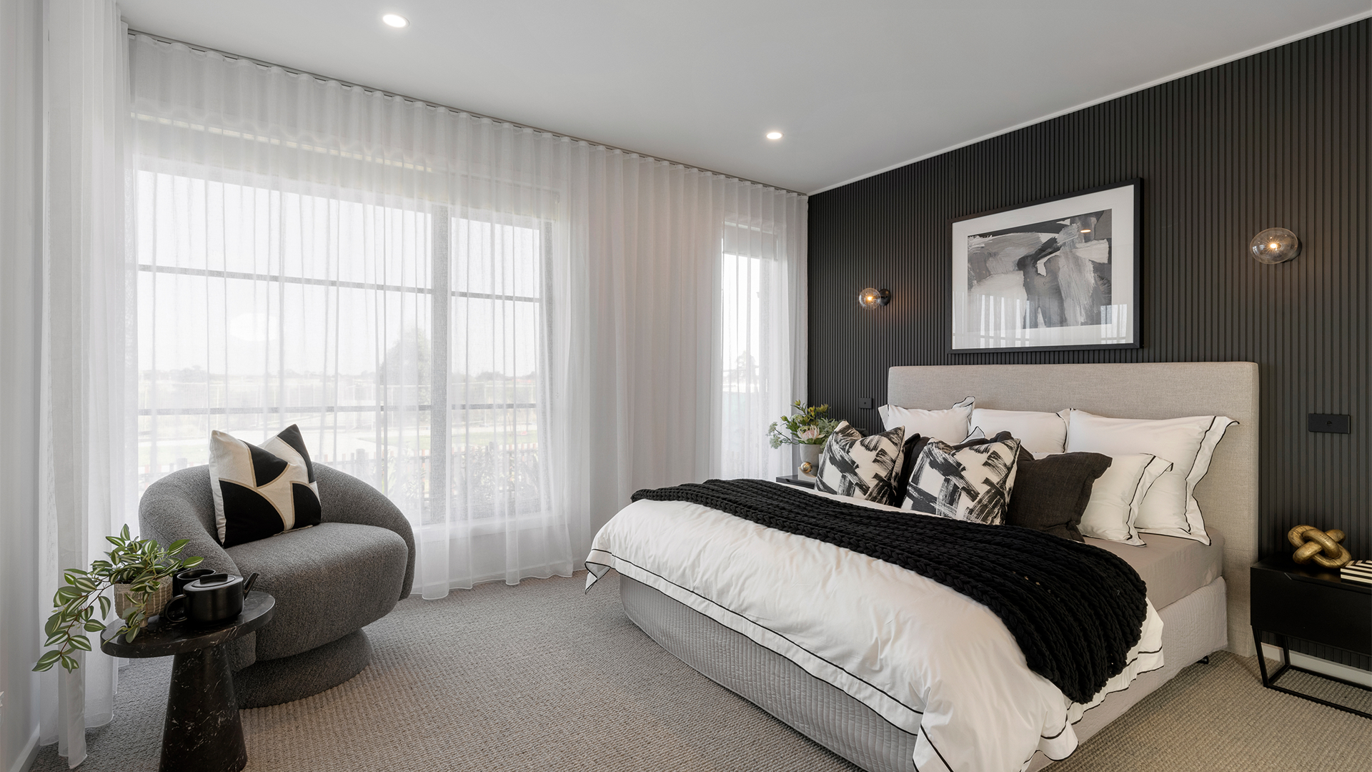 CHEVRON 269 28 Displayed at Smiths Lane VIC 01