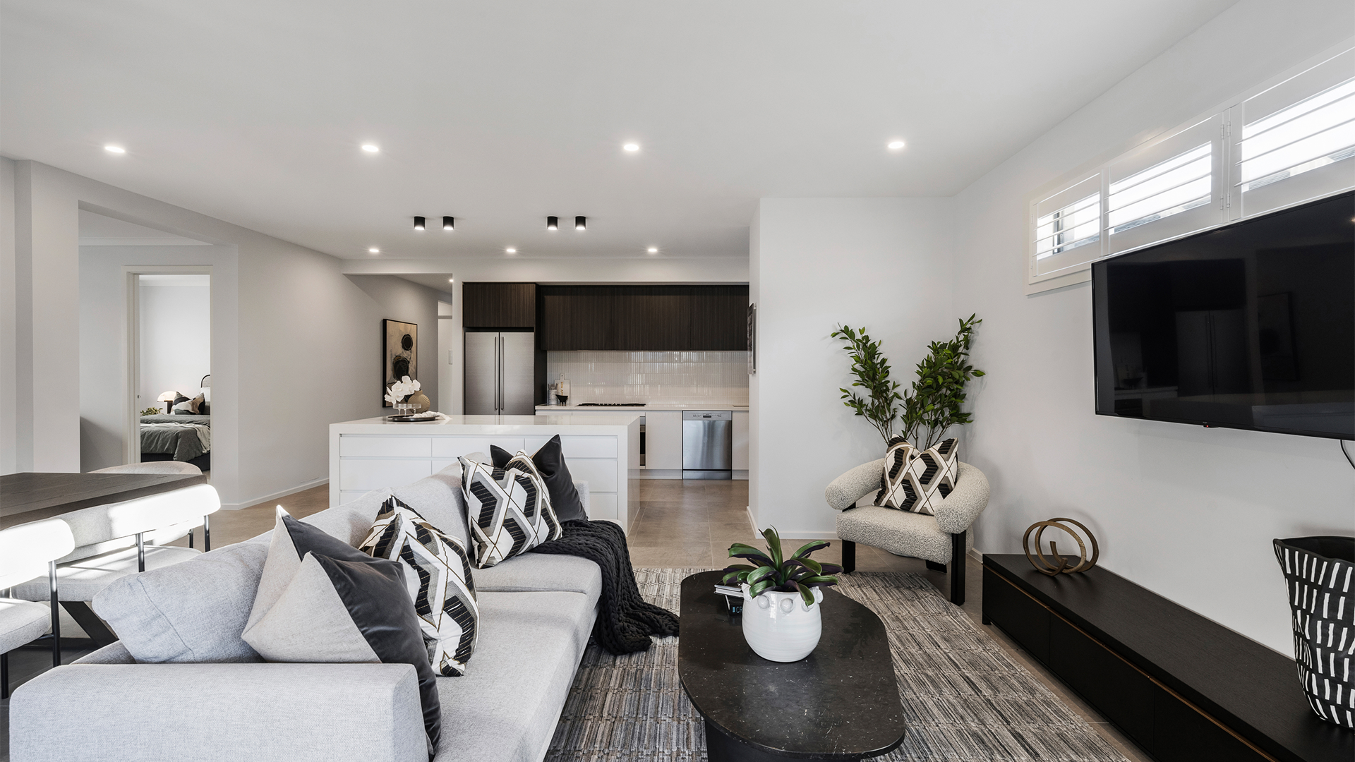 CHEVRON 269 28 Displayed at Smiths Lane VIC 08