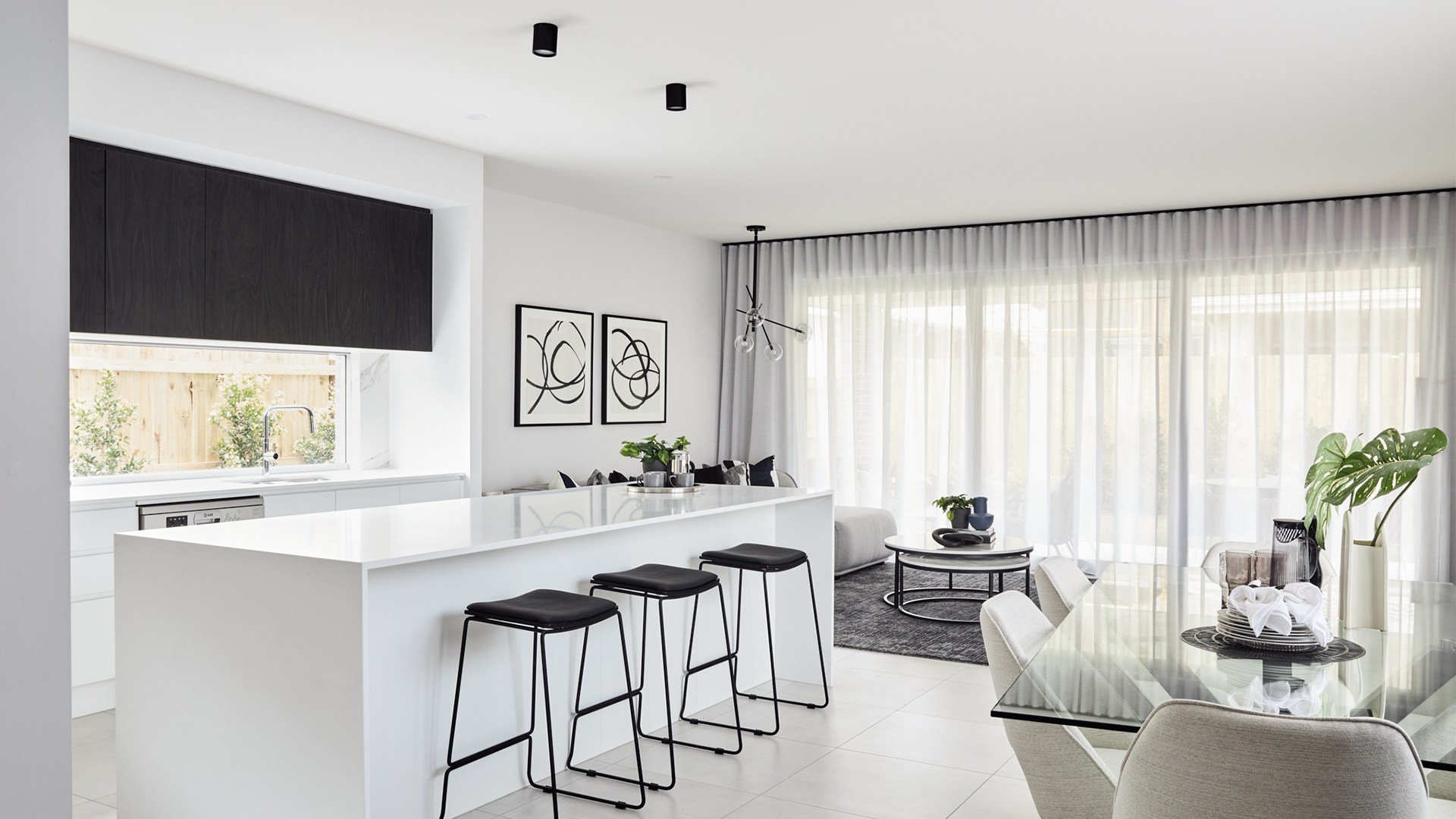 GALLERIA 262 29 Everleigh QLD 01