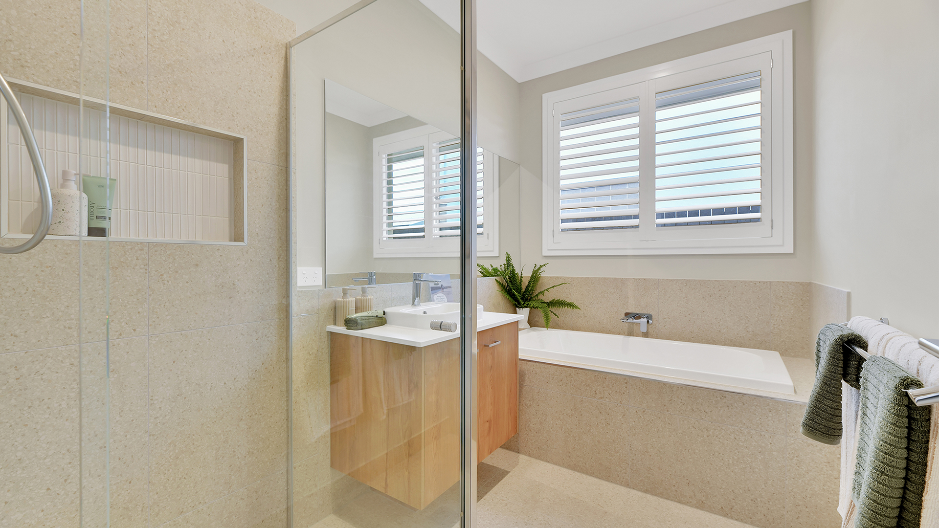 MALVERN 208 23 B Displayed at Kinma Valley QLD 07