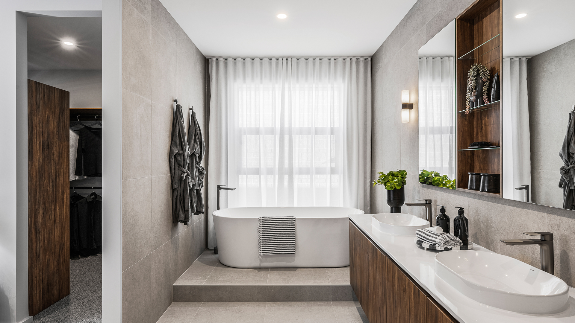 OCEANIA 268 29 A Displayed at Botanical VIC 03