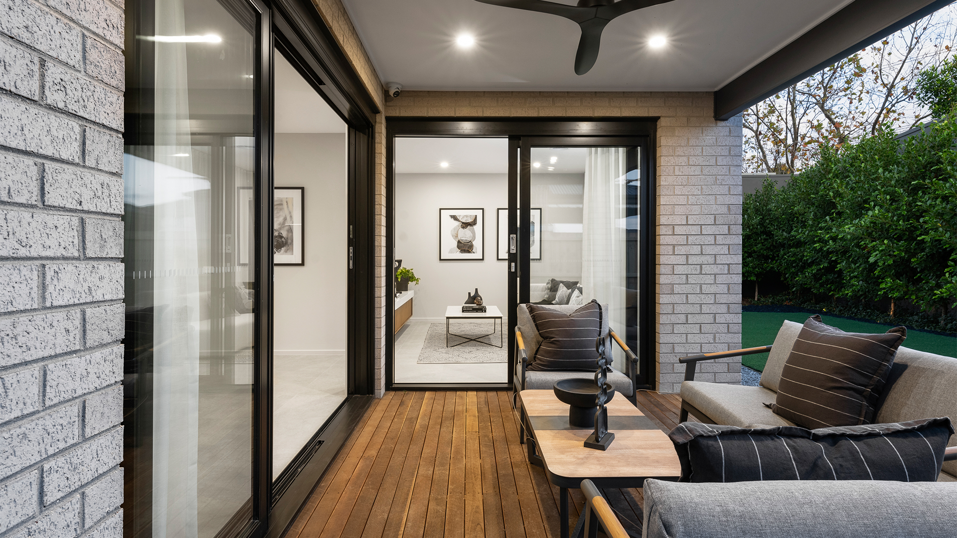 OCEANIA 268 29 A Displayed at Botanical VIC 16