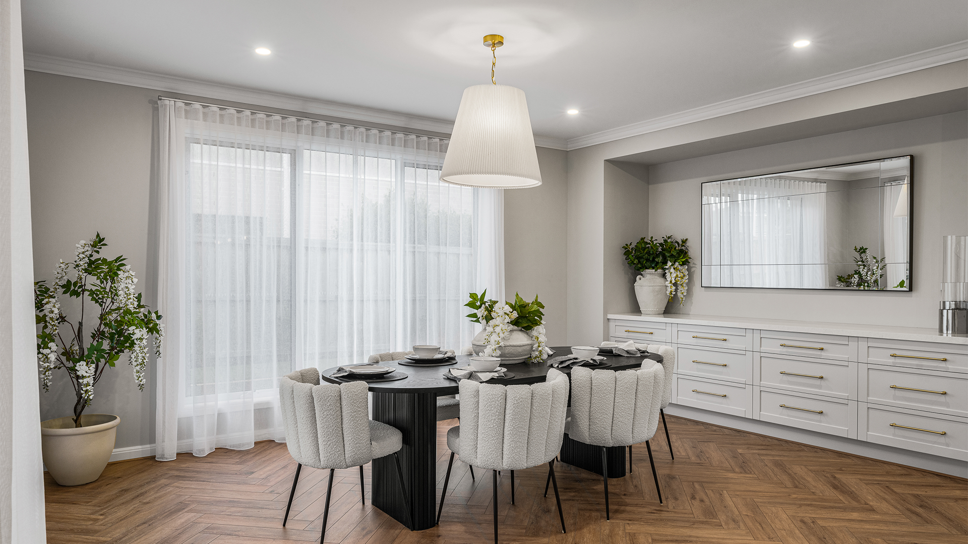 PORTSEA 554 60 Displayed at Meridian VIC 07