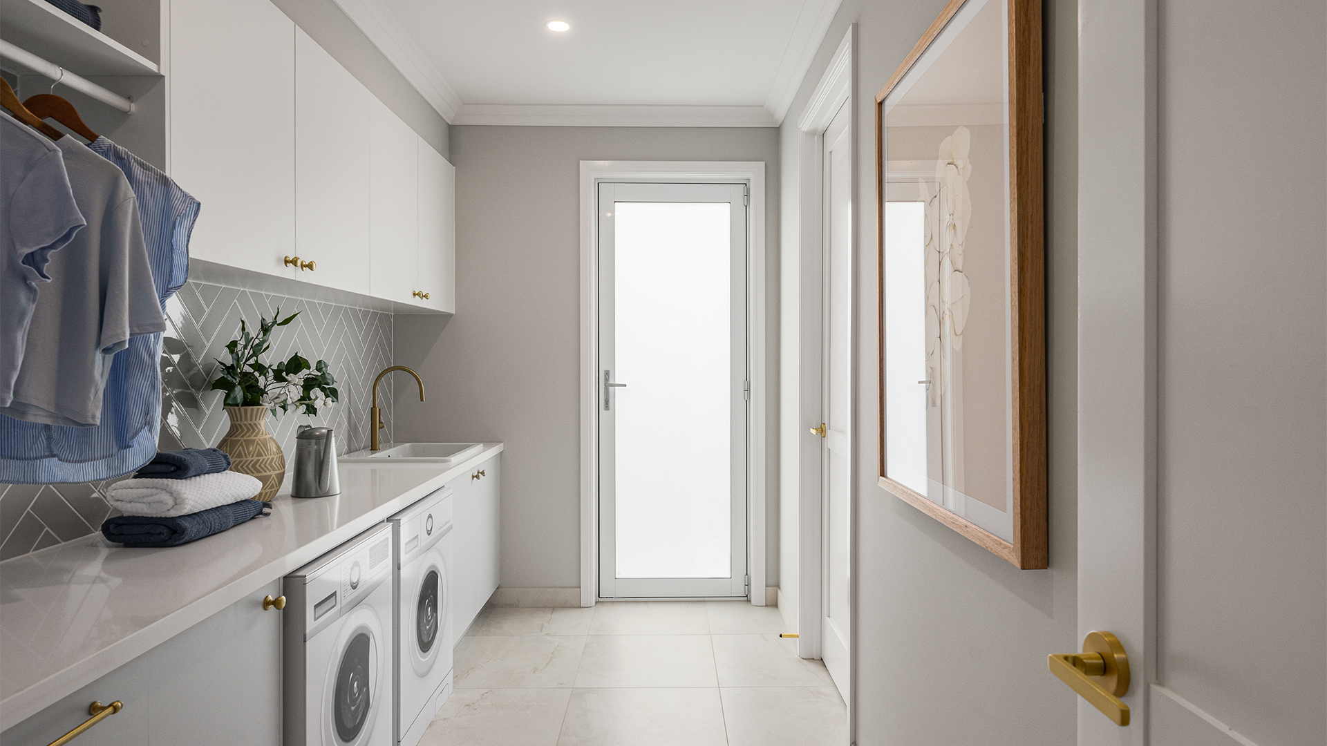 PORTSEA 554 60 Displayed at Meridian VIC 12