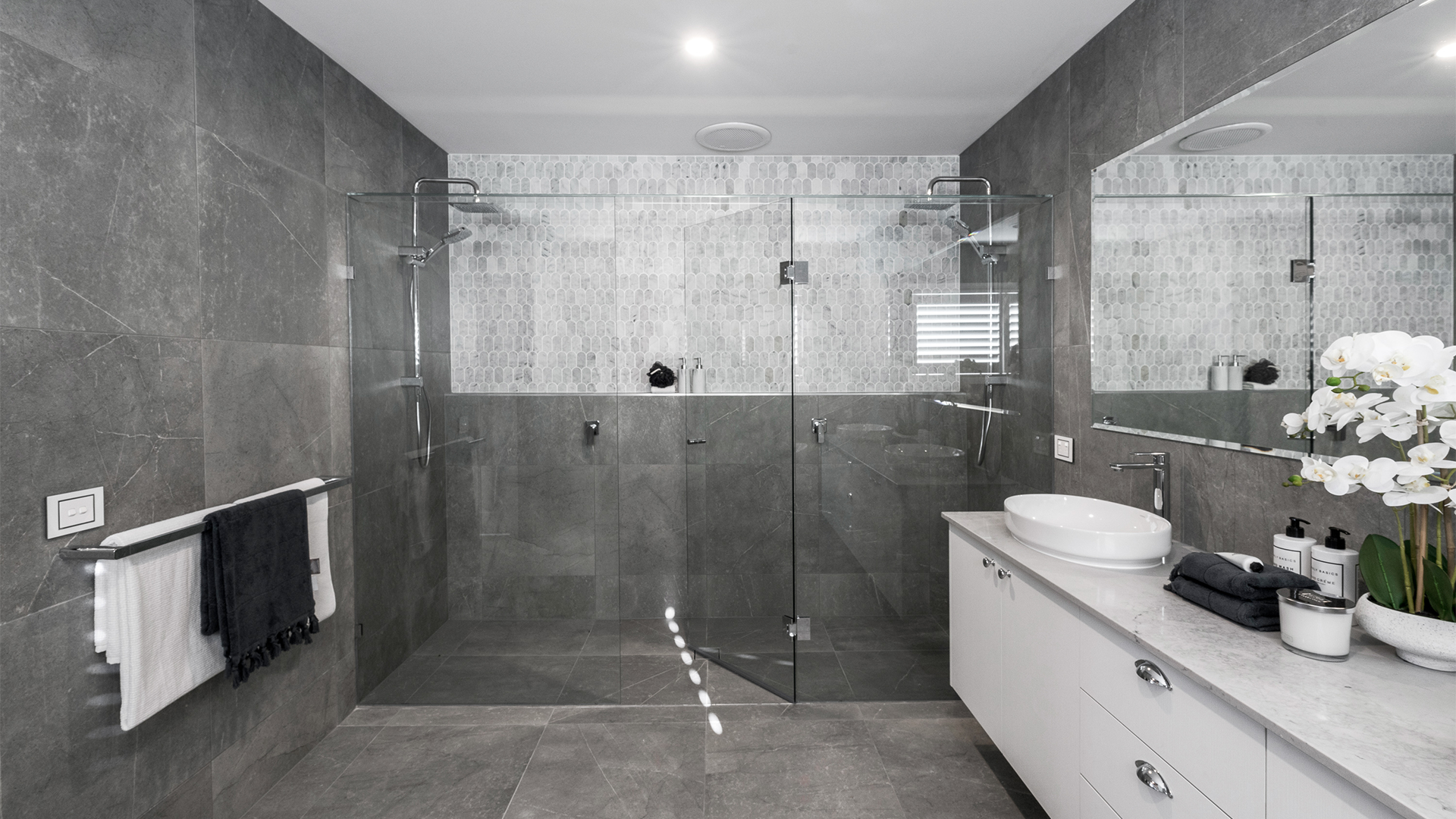 SORRENTO 496 55 Displayed at Peppercorn Hill VIC 03