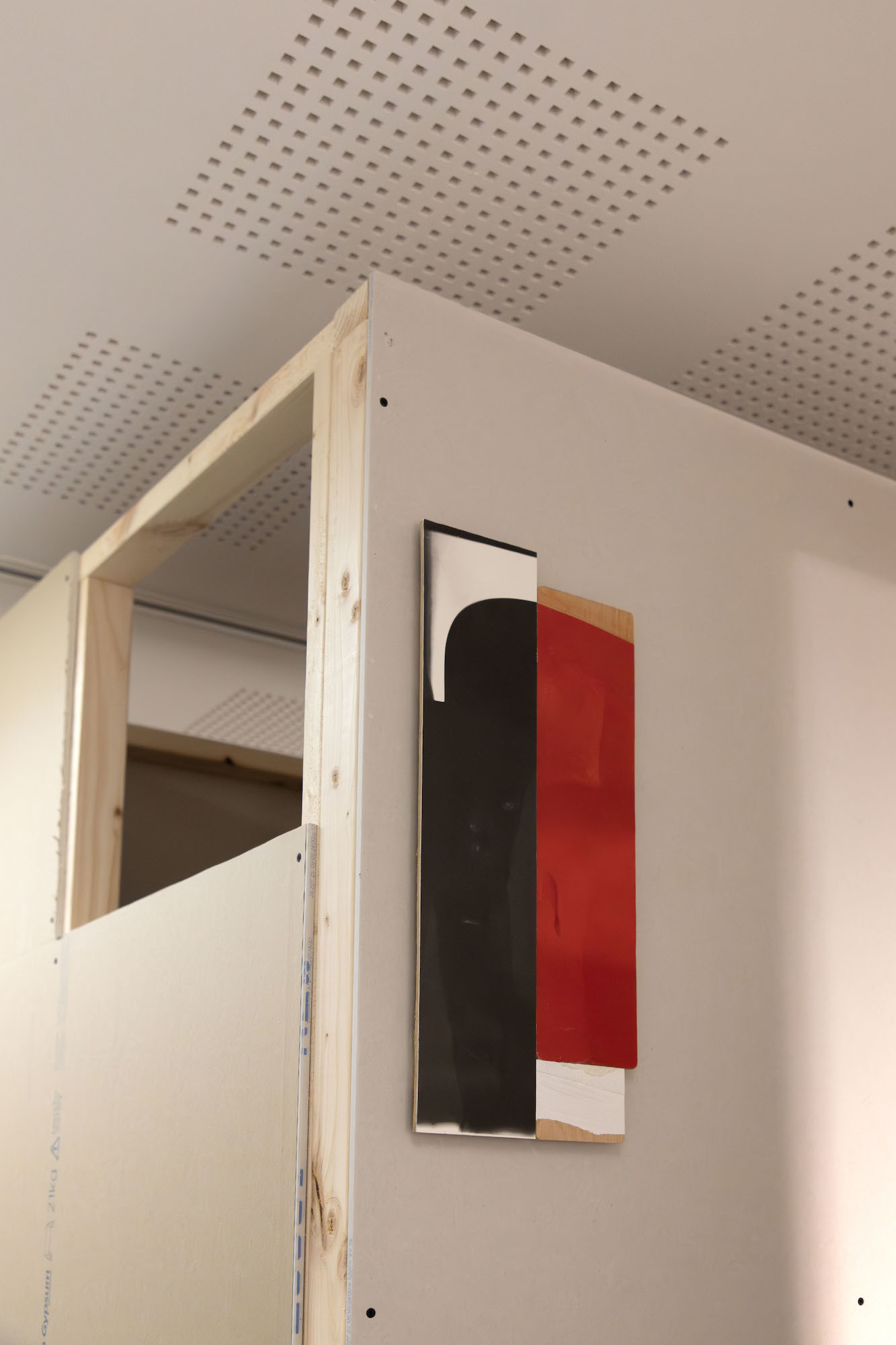 An abstract piece of artwork by Ian McKeever, in TheGallery at AUB.