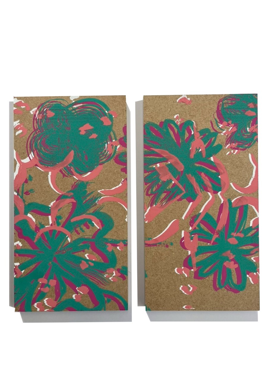 Two vertical panels with bold green and pink brushstrokes on brown background, featuring circular and radiating abstract forms.