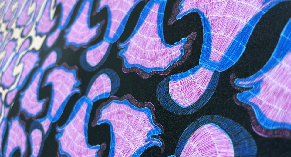 Black curved shapes with blue outlines against purple background with radiating line patterns creating organic, flowing forms.