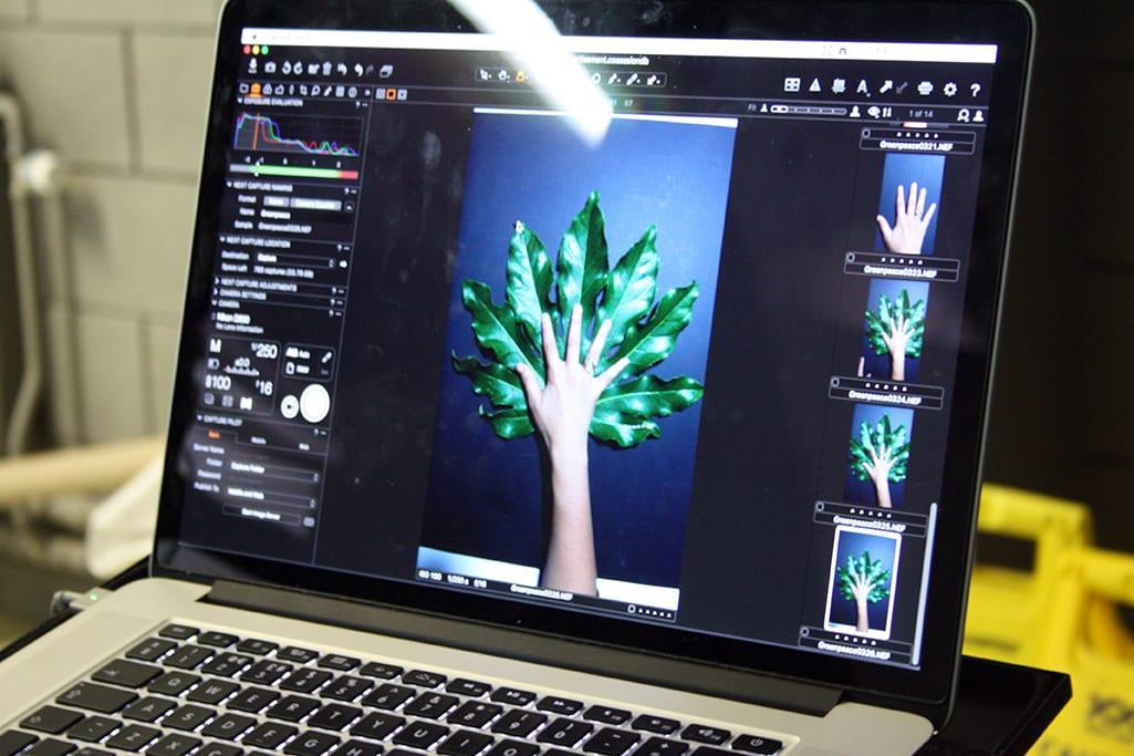 Student using Adobe Lightroom