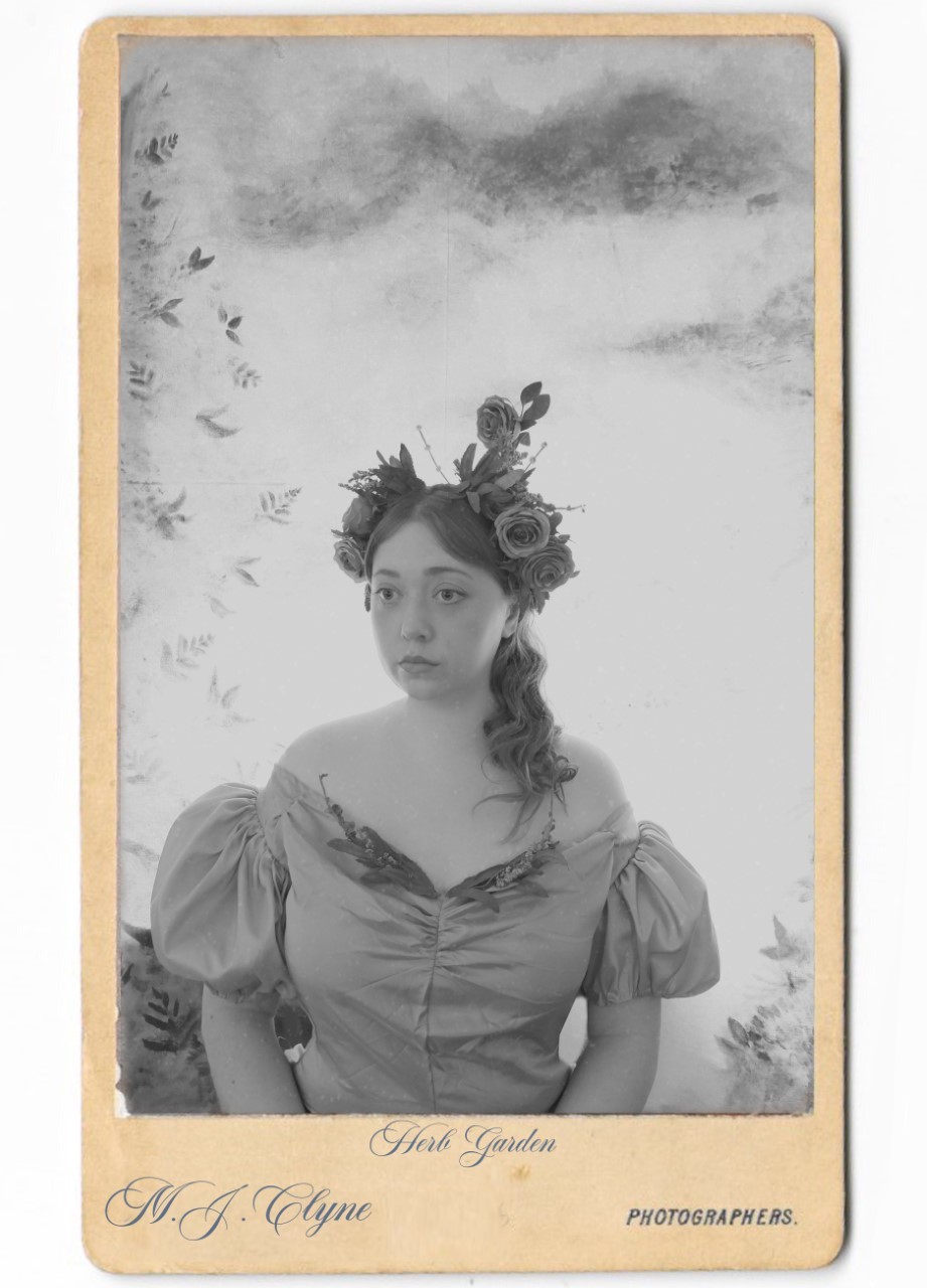 Historical costume image