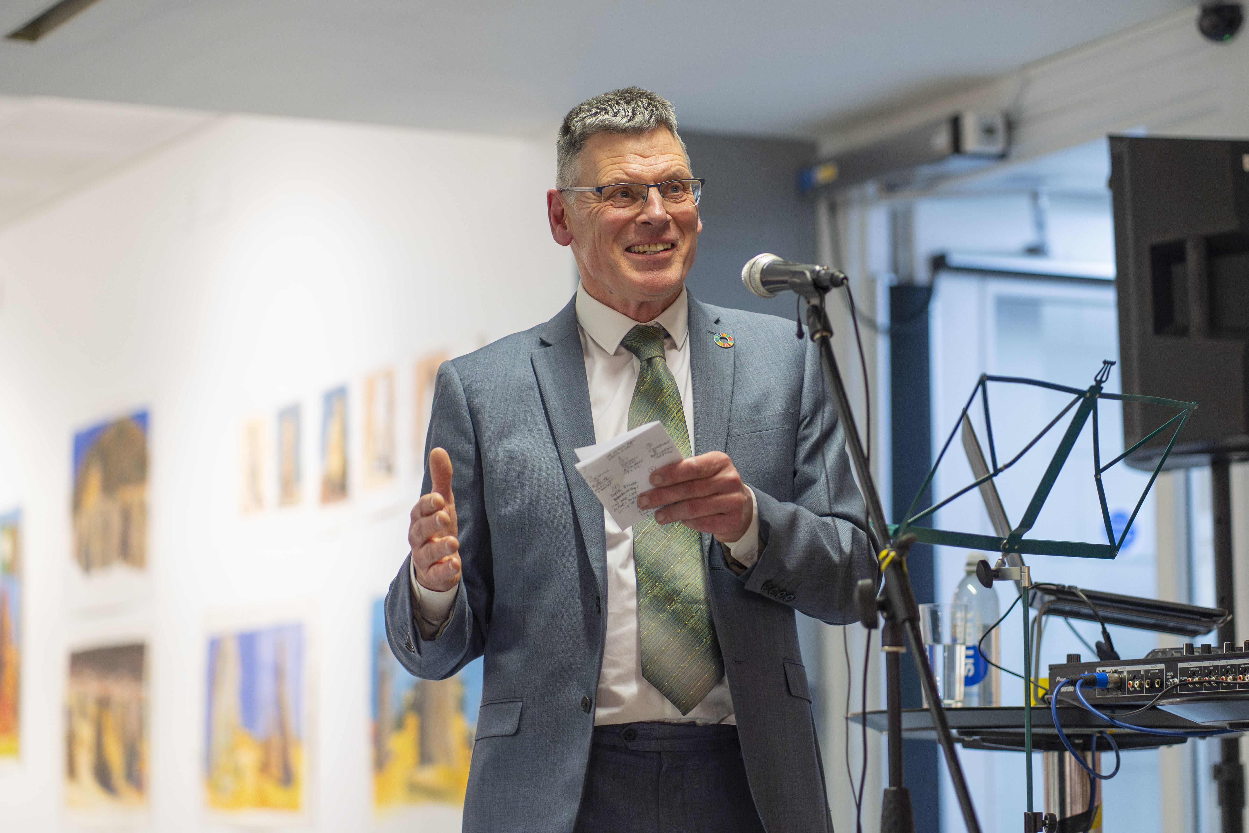 Professor P Gough giving a speech at the "Purbeck, Penwith and Purnululu" exhibition at TheGallery, AUB.