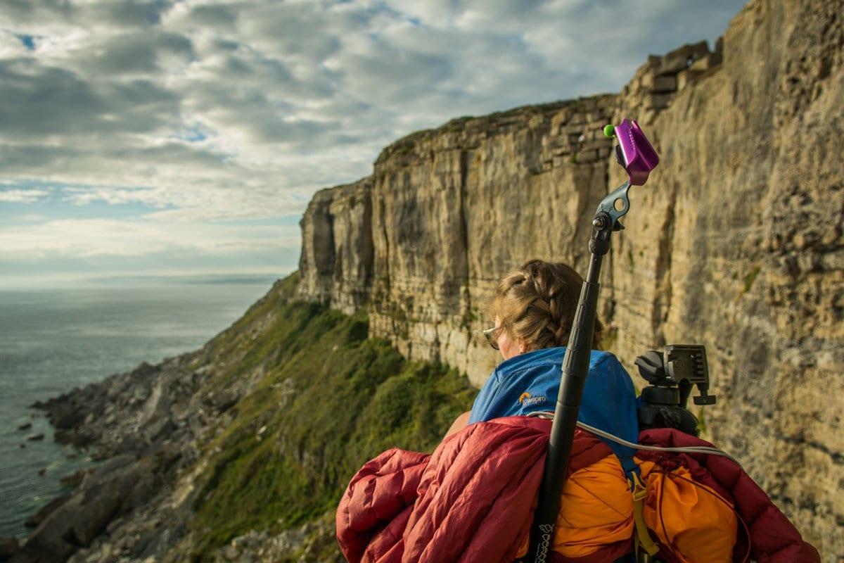 Women on a cliff using a Pongoose product