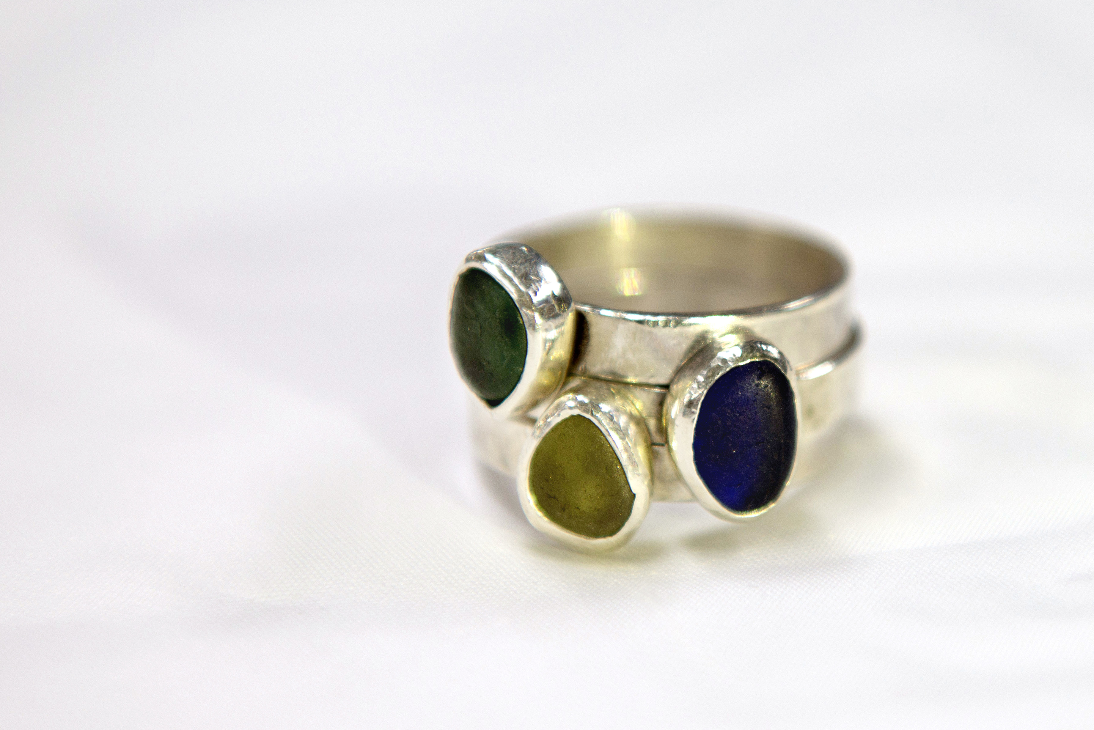 Example of silversmithing jewellery piece