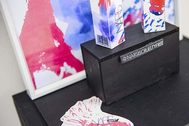 make packaging