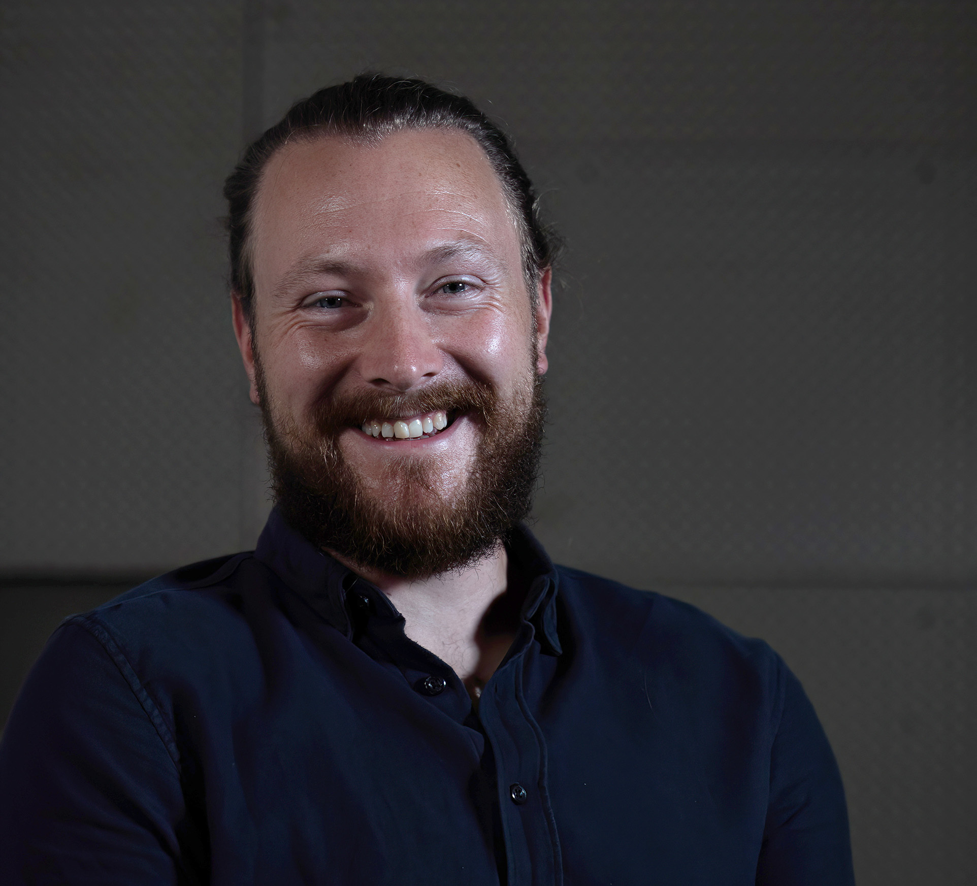 Headshot for T Le Mesurier.