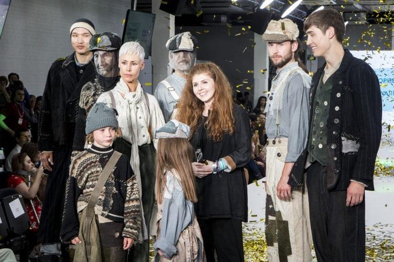 Becky Wilson and models